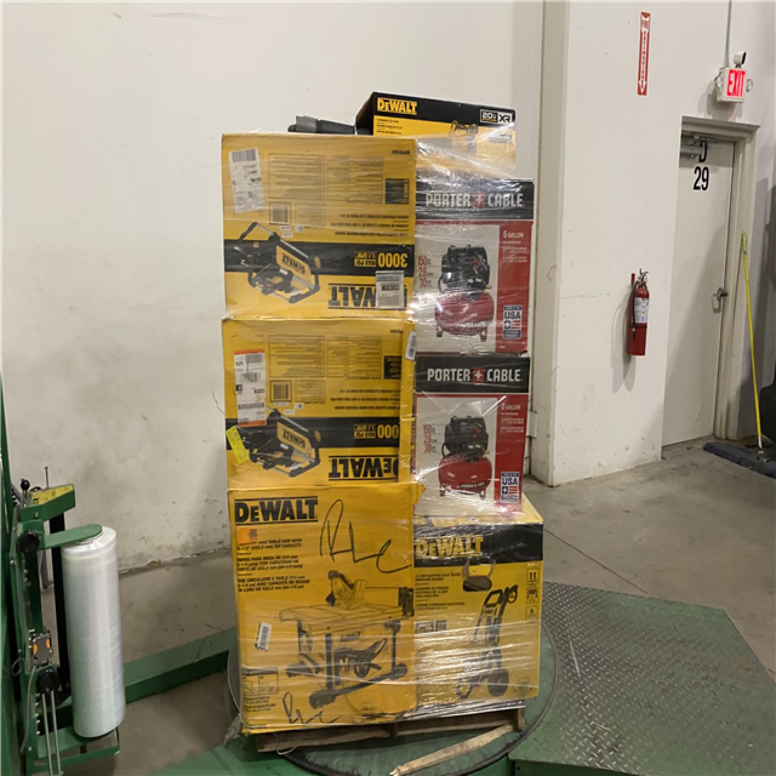 Dallas Location - As-Is DEWALT Tool Pallet