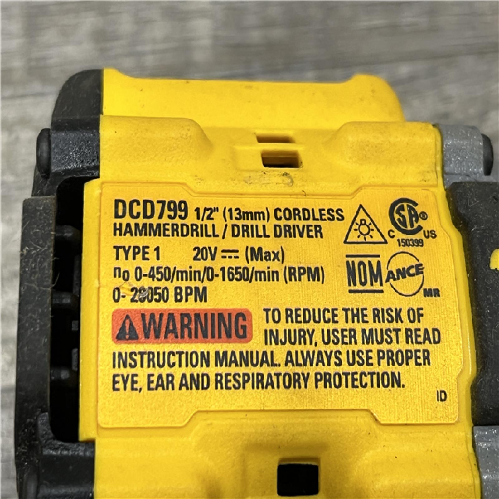 AS-IS DEWALT ATOMIC 20V Lithium-Ion Cordless 1/2 in. Hammer Drill Kit