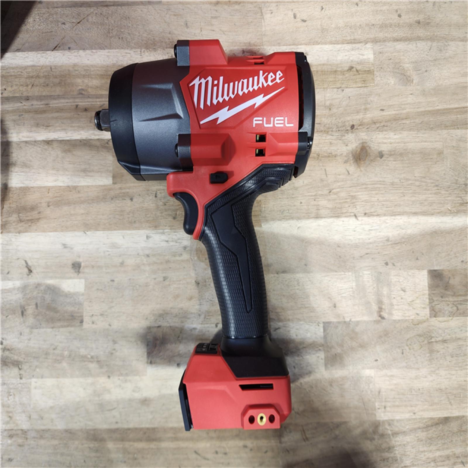 HOUSTON LOCATION - AS-IS Milwaukee M18 1/2 in. Cordless Brushless High Torque Impact Wrench Kit (Battery & Charger)