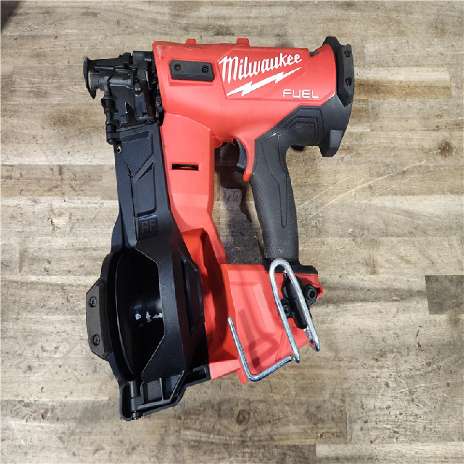 HOUSTON LOCATION - AS-IS Milwaukee M18 FUEL 18-Volt Lithium-Ion Brushless Cordless Coil Roofing Nailer (Tool Only)