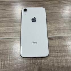 AS-IS APPLE Model number: MT0J2J/A iPhone XR 128GB
