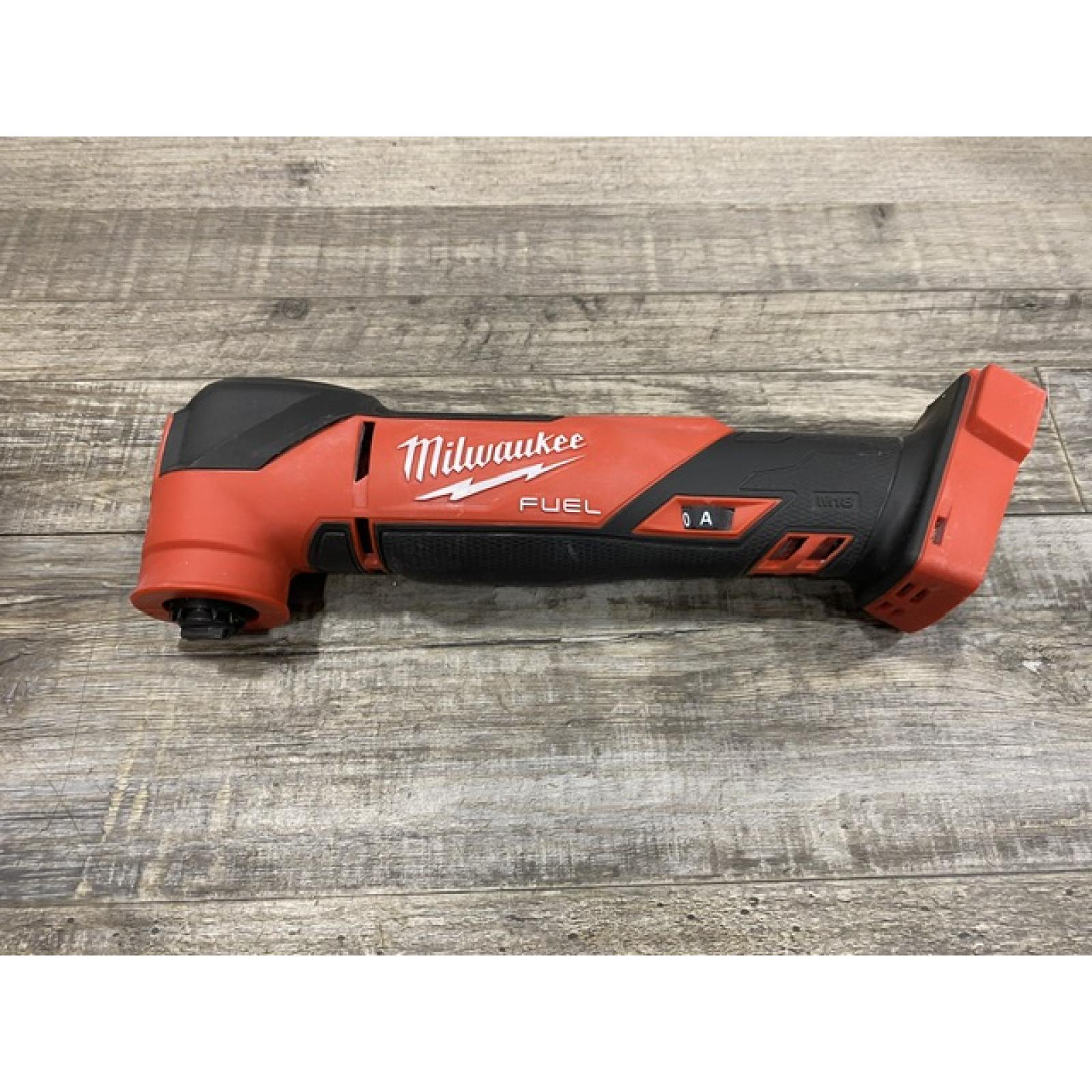 AS-IS Milwaukee FUEL 18V Lithium-Ion Cordless Brushless Oscillating Multi-Tool (Tool-Only)
