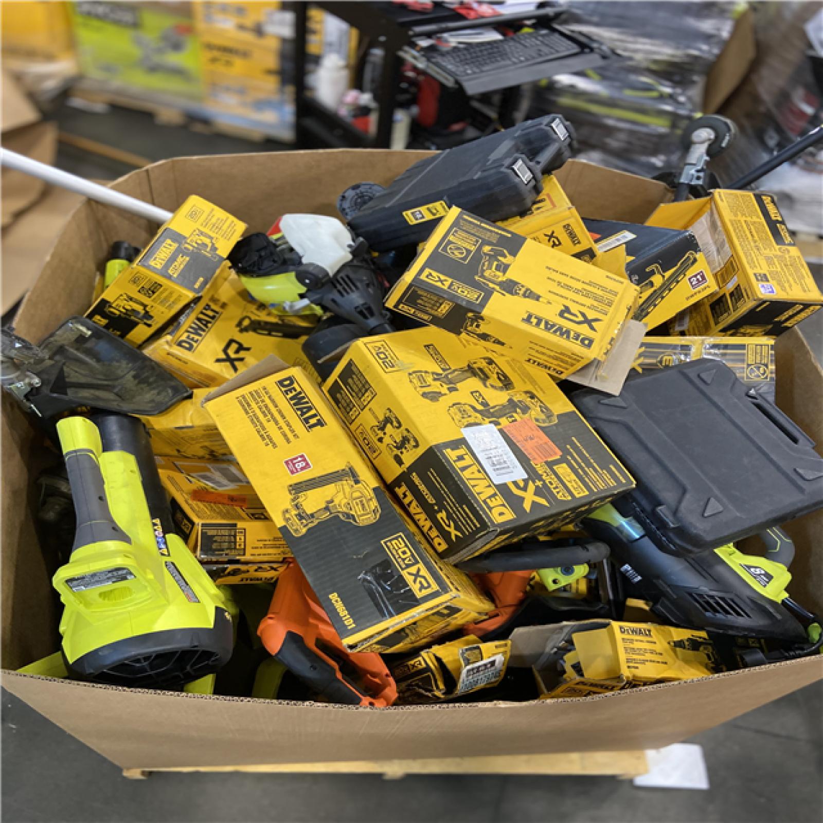 DALLAS LOCATION - AS-IS TOOL PALLET