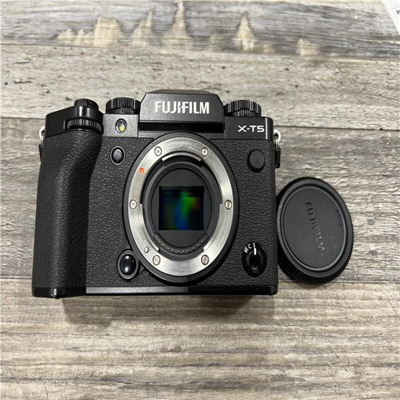 AS-IS Fujifilm - X-T5 Mirrorless Camera (Body Only) - Black