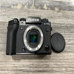 AS-IS Fujifilm - X-T5 Mirrorless Camera (Body Only) - Black