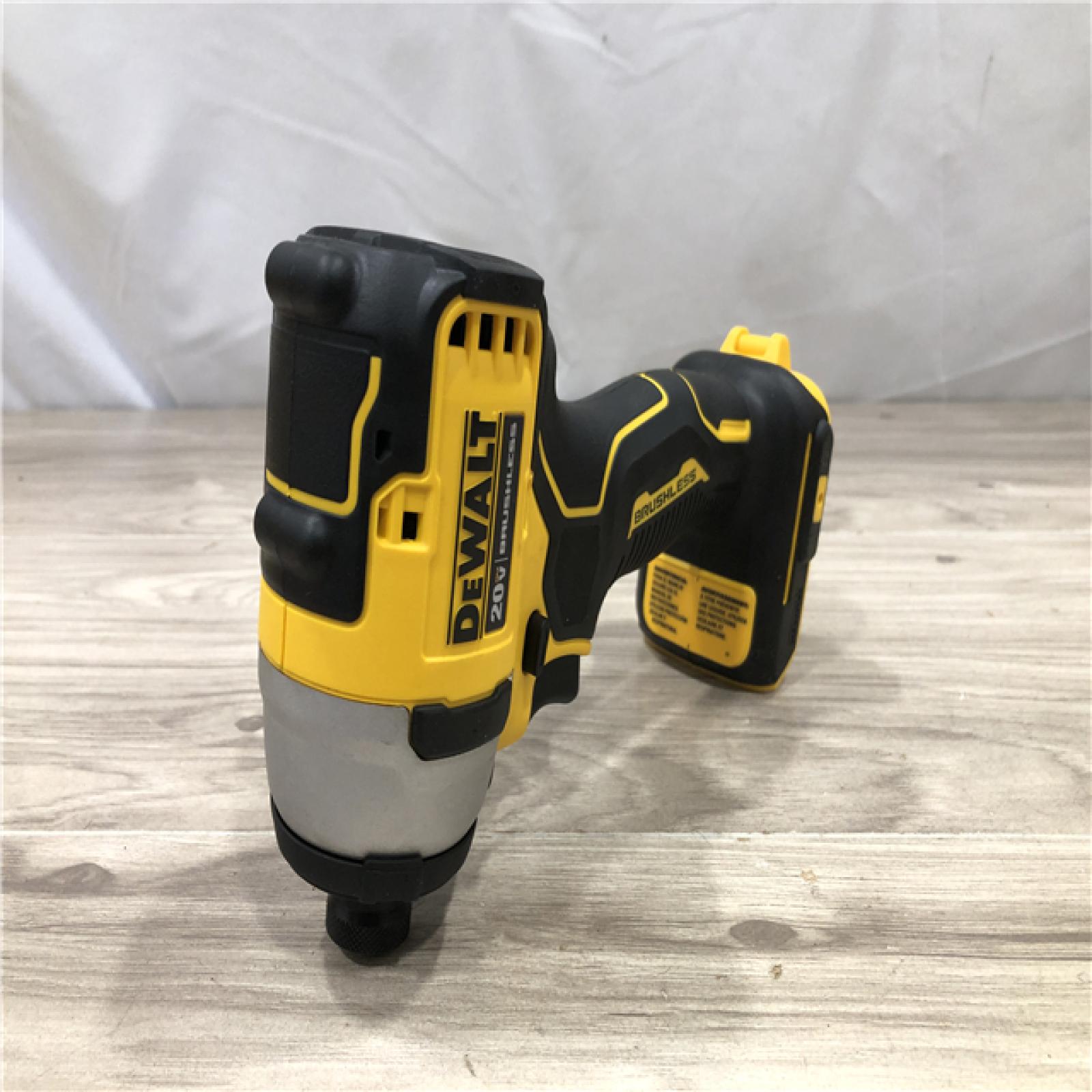 AS-IS DEWALT Atomic 20V Max Lithium-Ion Cordless Compact 1/4 in. Impact Driver Kit