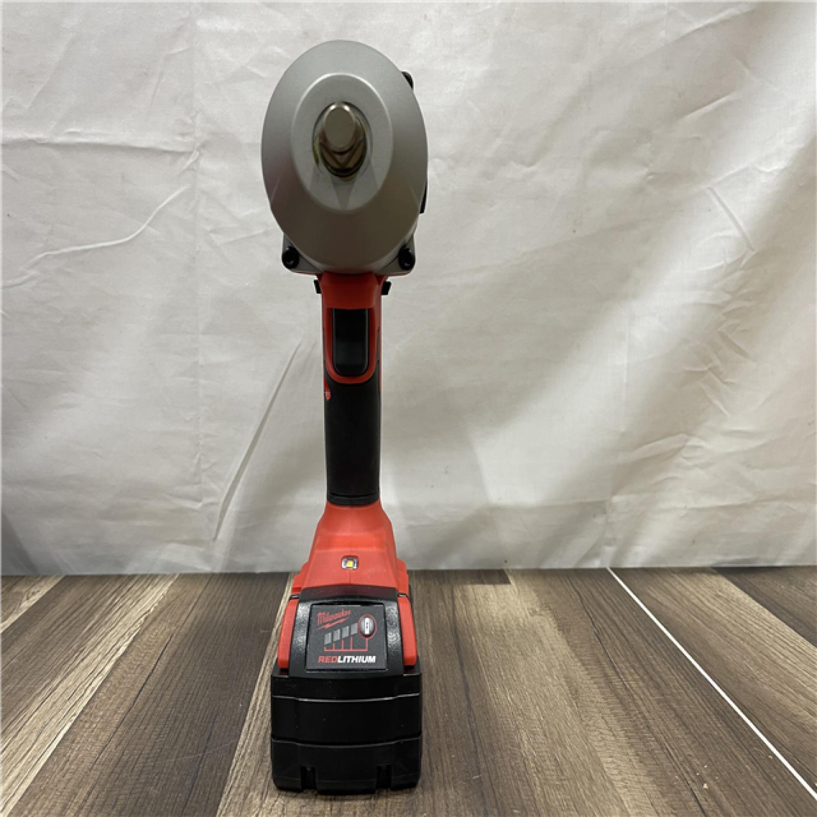 AS-IS Milwaukee M12/M18 12/18V Lithium-Ion Cordless 3/8 in. Ratchet and 1/2 in .Combo Kit