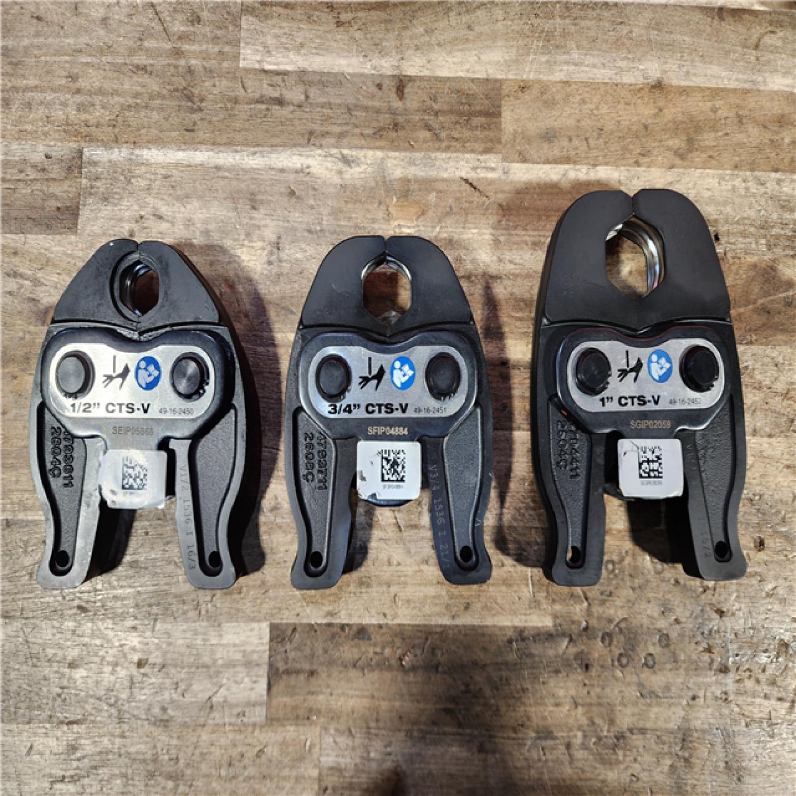 HOUSTON LOCATION - AS-IS (APPEARS LIKE NEW) M12 12-Volt Lithium-Ion Force Logic Cordless Press Tool Kit (3 Jaws Included) with Two 1.5 Ah Battery and Hard Case