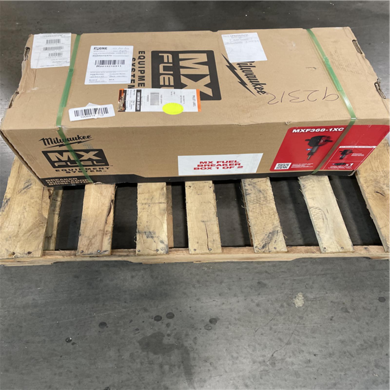 DALLAS LOCATION- AS-IS MILWAUKEE MX FUEL Lithium-Ion Cordless 1-1/8 in. Breaker KIT