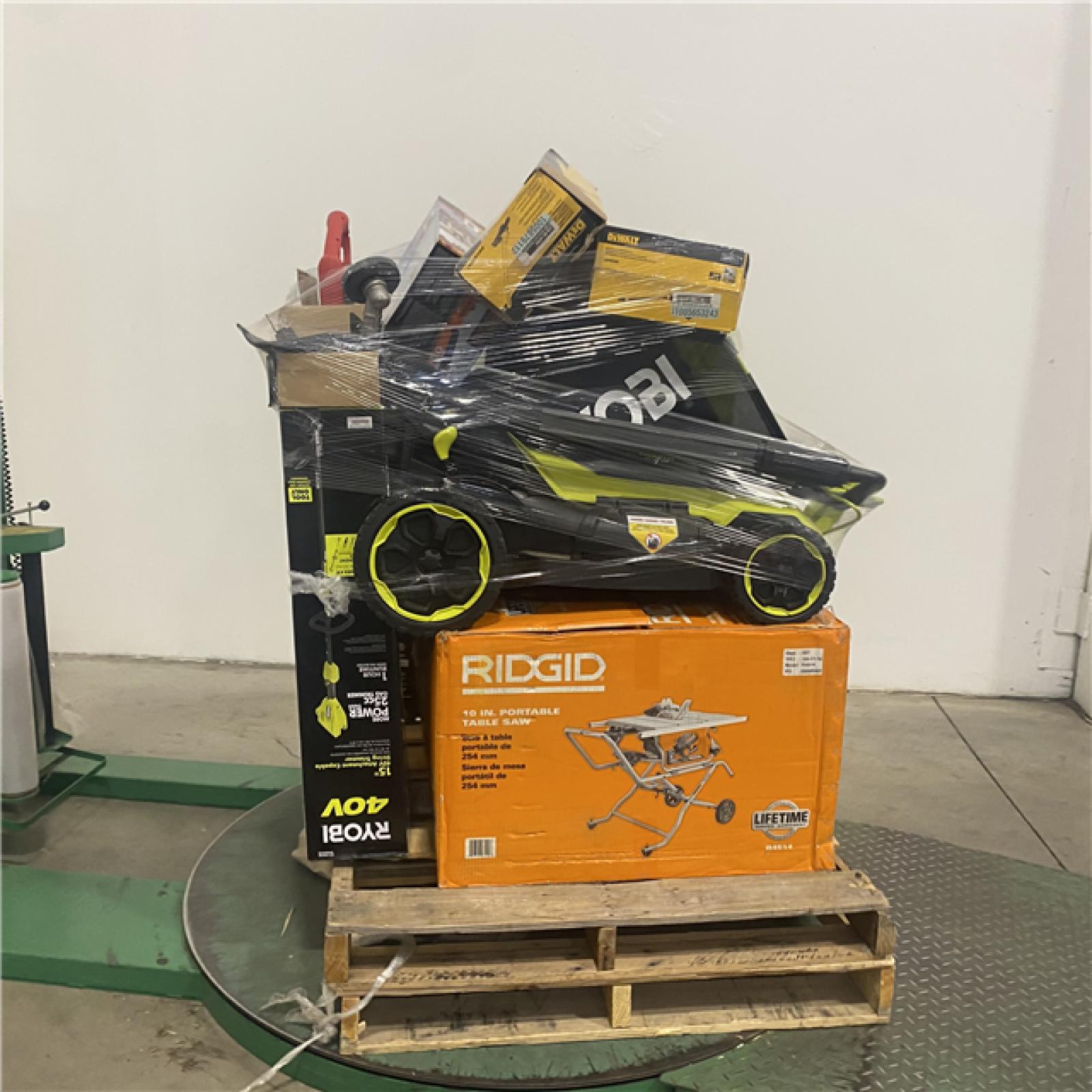 Dallas Location - As-Is Tool Pallet