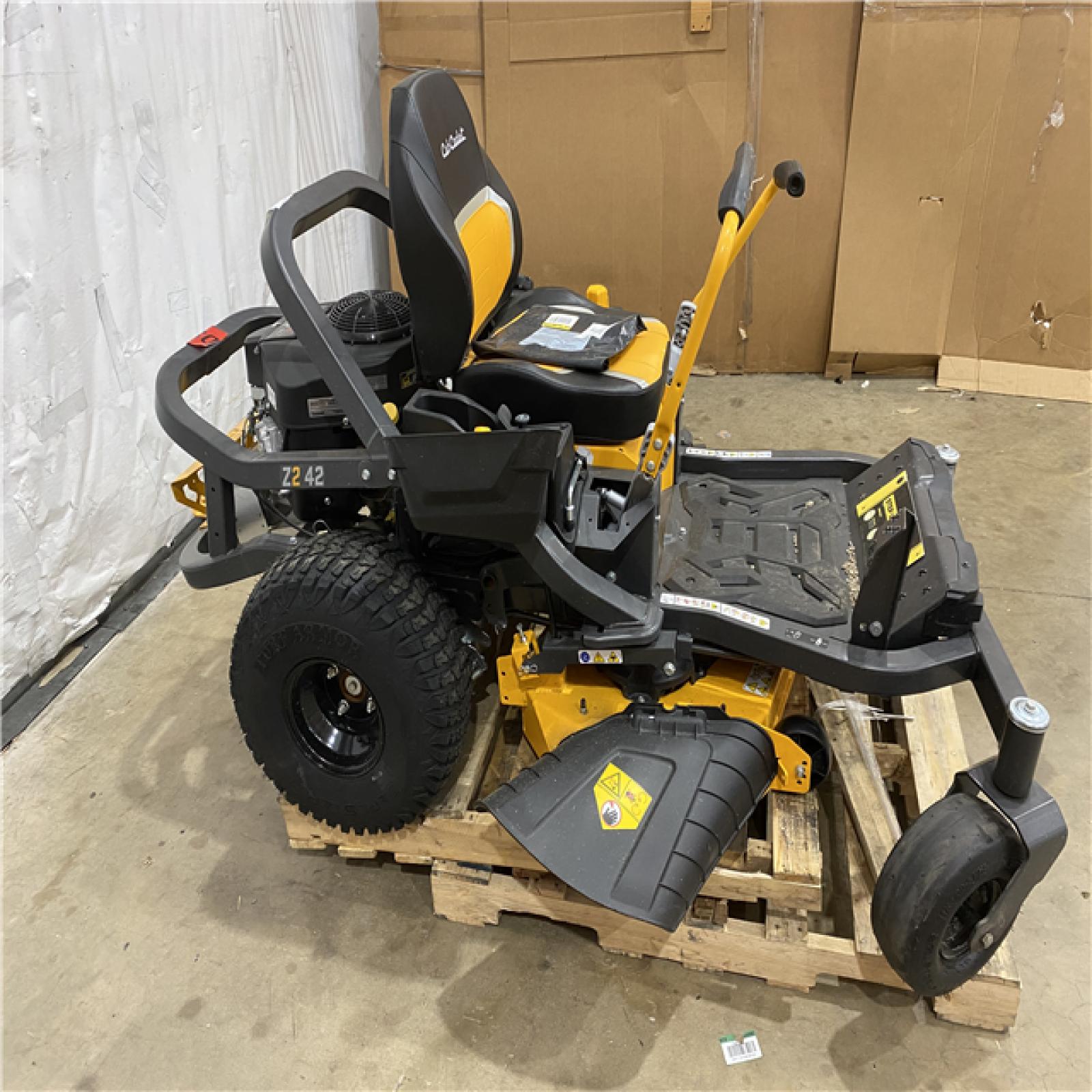 Houston Location - AS-IS Outdoor Power Equipment CUB CADET Z2 42 SIT DOWN MOWER