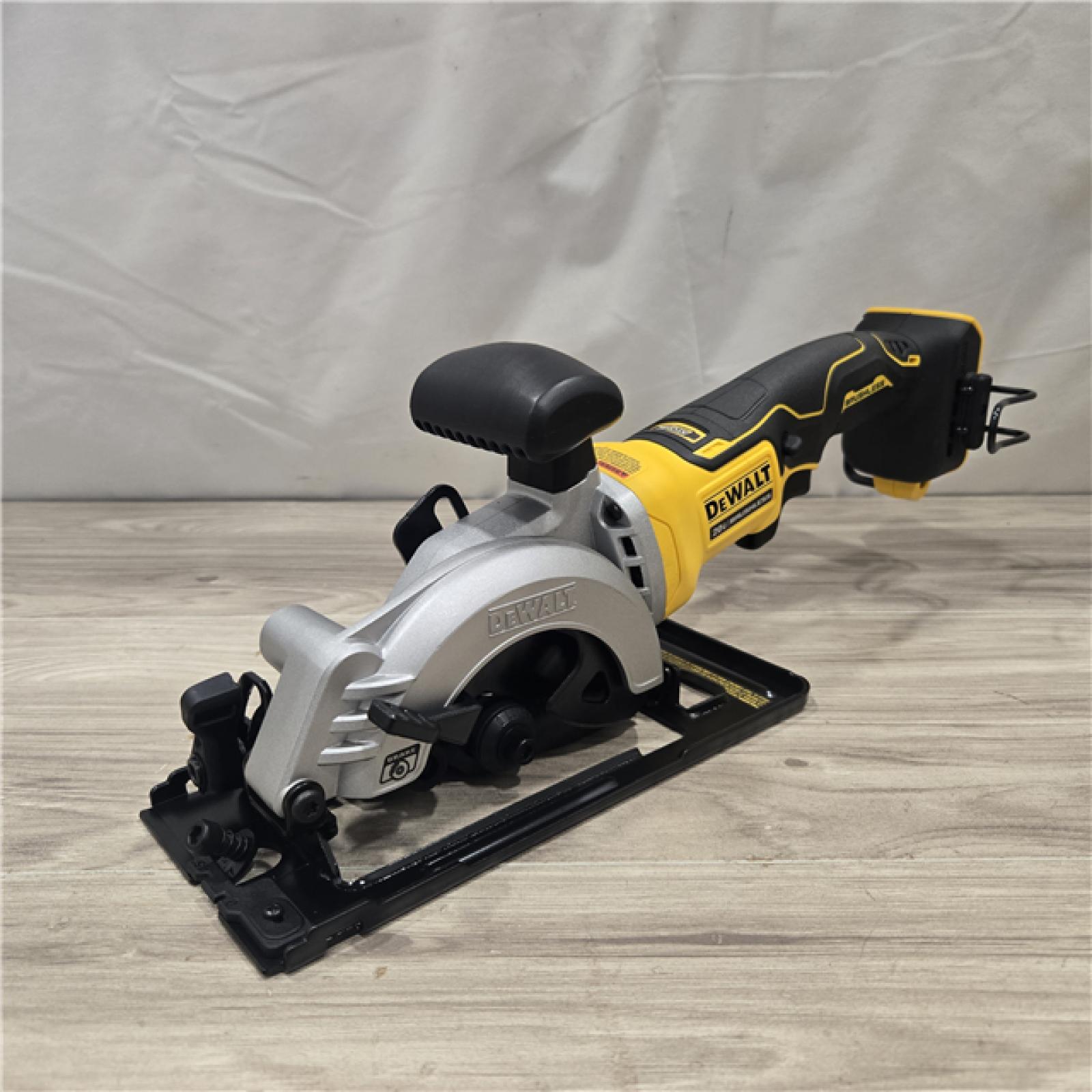 AS-IS DEWALT ATOMIC 20V MAX Cordless 4-1/2 in. Circular Saw (Tool Only)