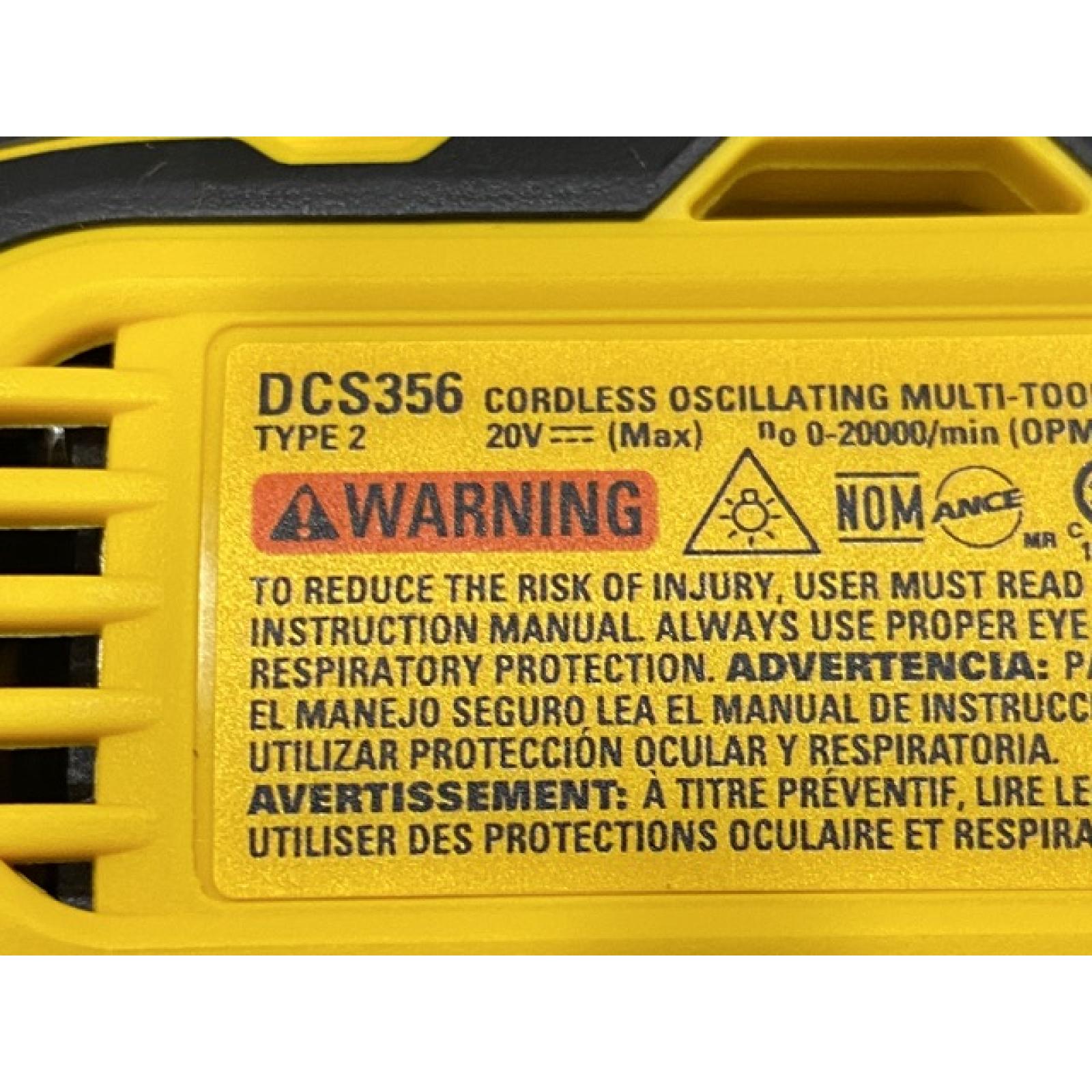 AS-IS DEWALT 20V MAX XR Cordless Brushless 3-Speed Oscillating Multi Tool Kit