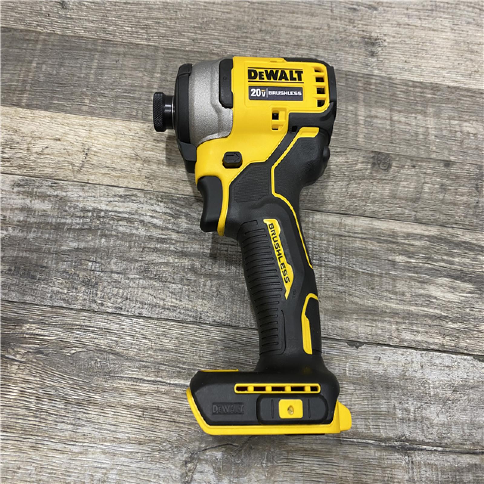 AS-IS DEWALT Atomic 20V Max Lithium-Ion Brushless Cordless Compact 1/4 in. Impact Driver Kit