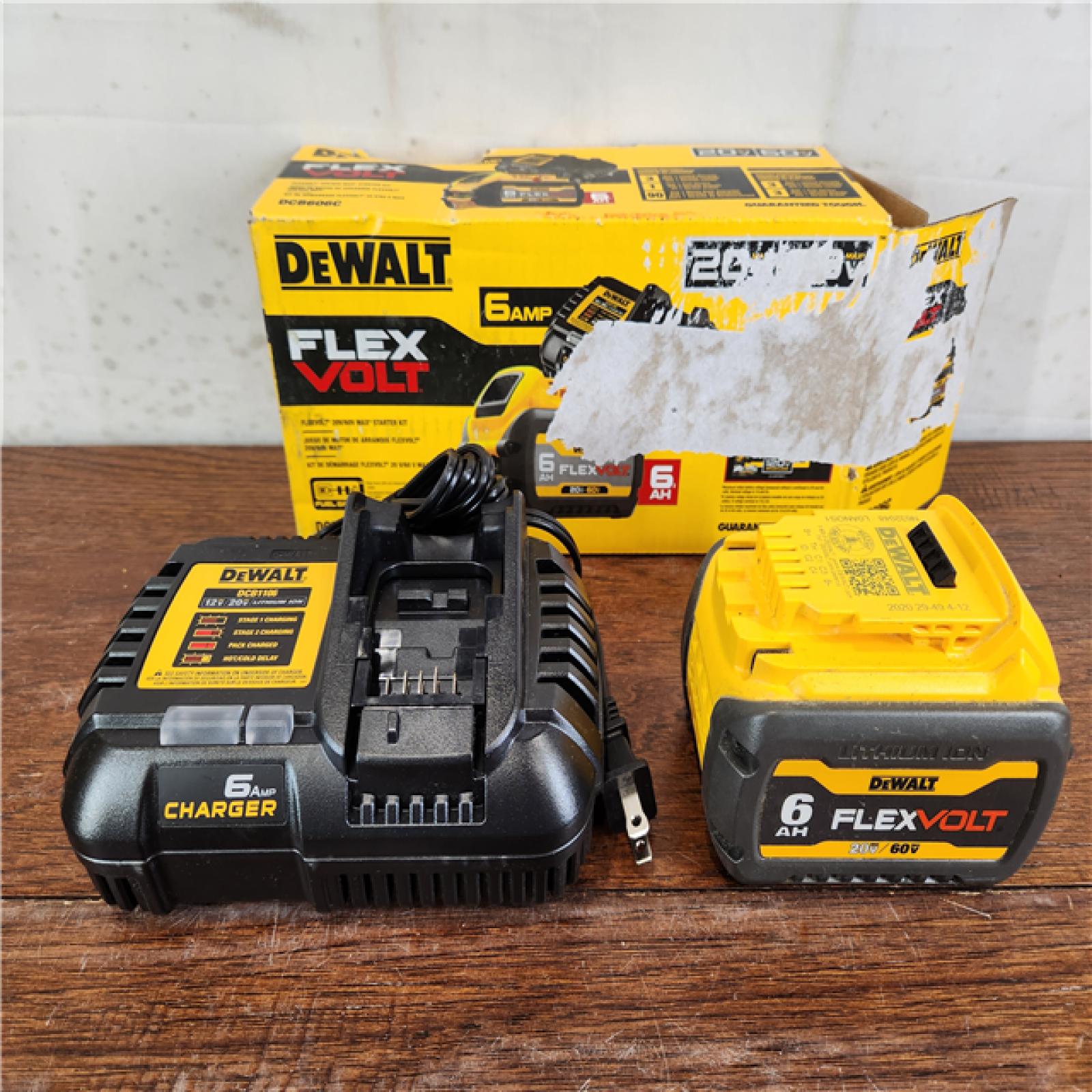 AS-IS DEWALT 20V/60V MAX FLEXVOLT Lithium-Ion Battery and Charger Starter Kit