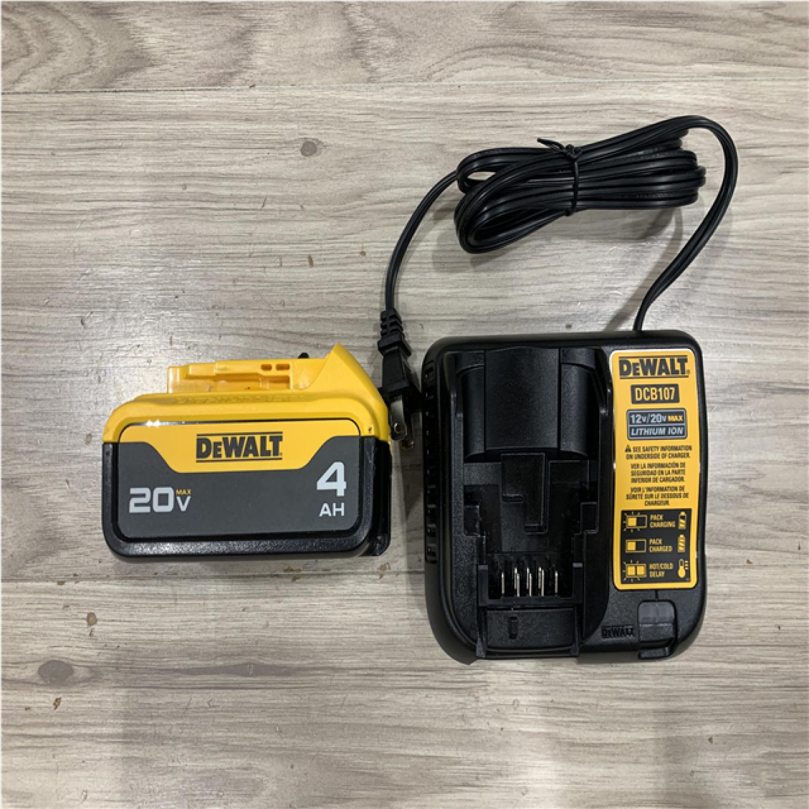 AS-IS DEWALT Brushless 3-Speed Oscillating Multi-Tool Kit 20V MAX