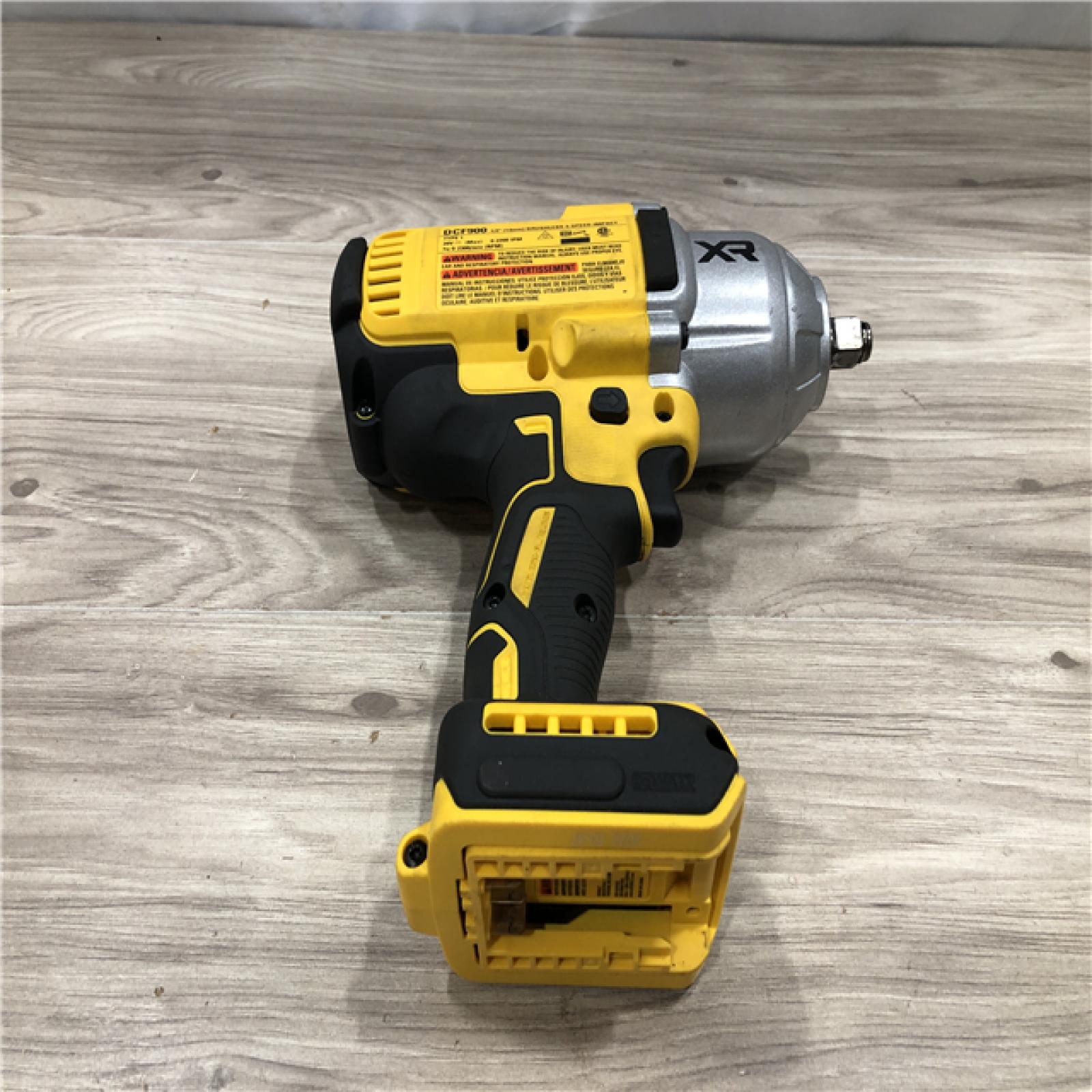 AS-IS Dewalt 20V MAX Lithium-Ion Cordless 1/2 in. Impact Wrench Kit