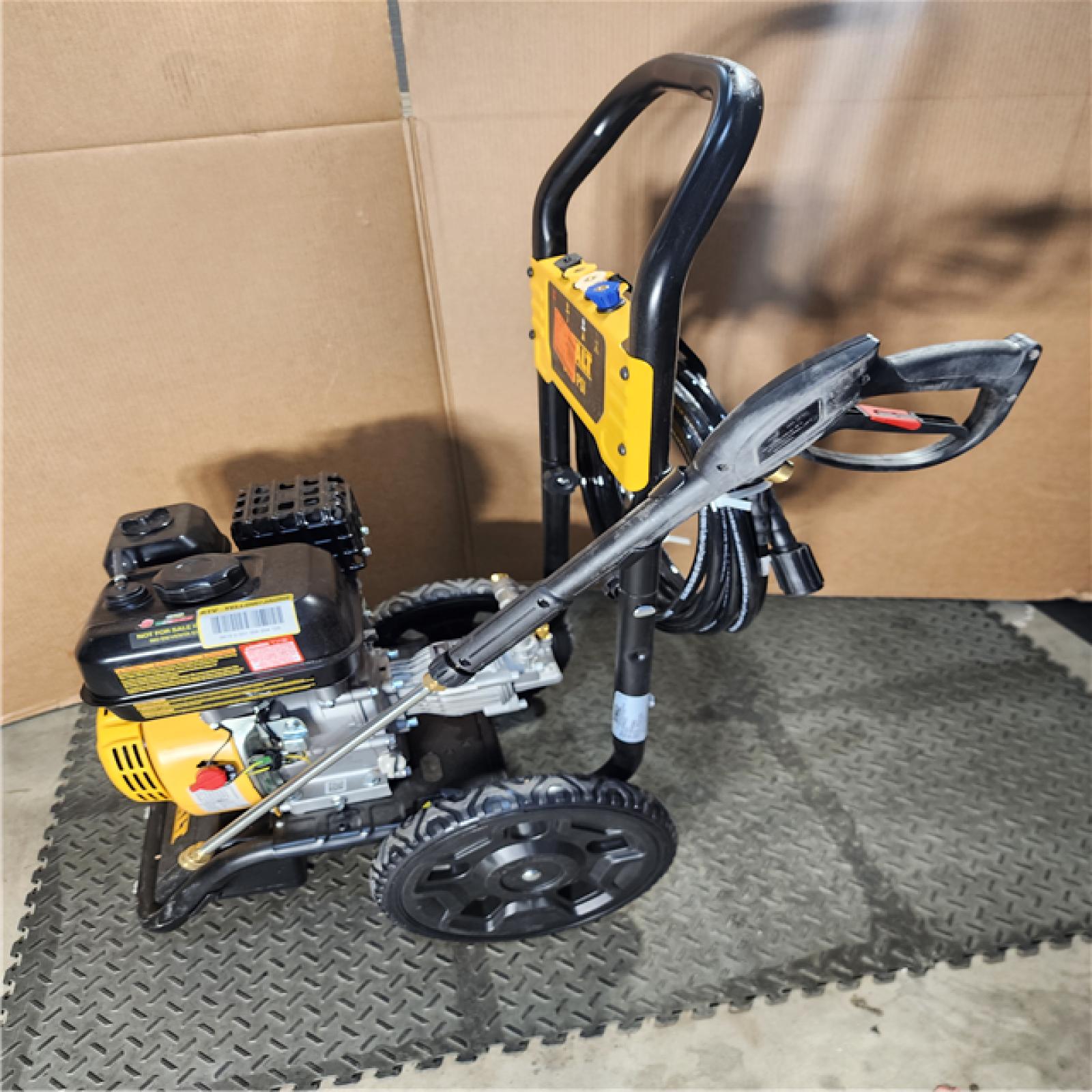 HOUSTON LOCATION - AS-IS DEWALT 3400 PSI 2.5 GPM Gas Cold Water Pressure Washer with 208cc Engine