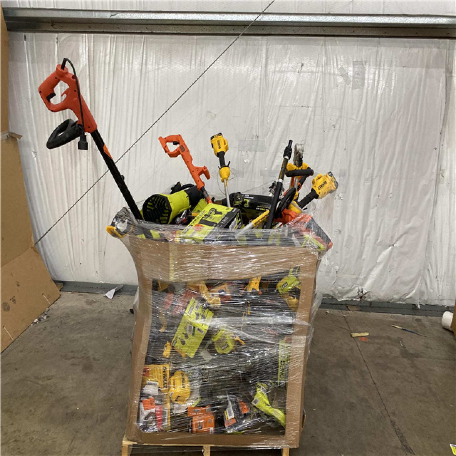 Houston Location AS IS - Tool Pallet