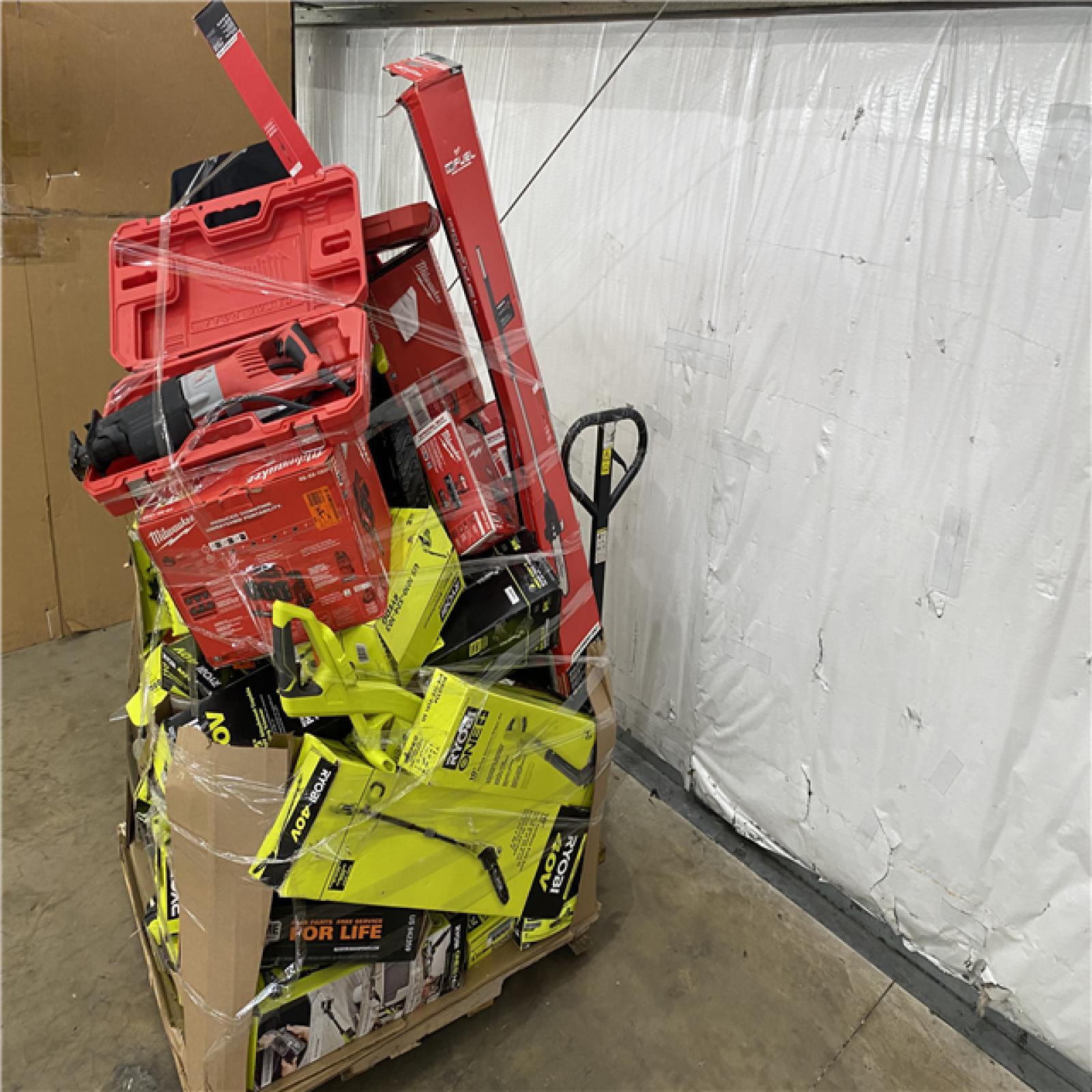 Houston Location AS IS - Tool Pallet