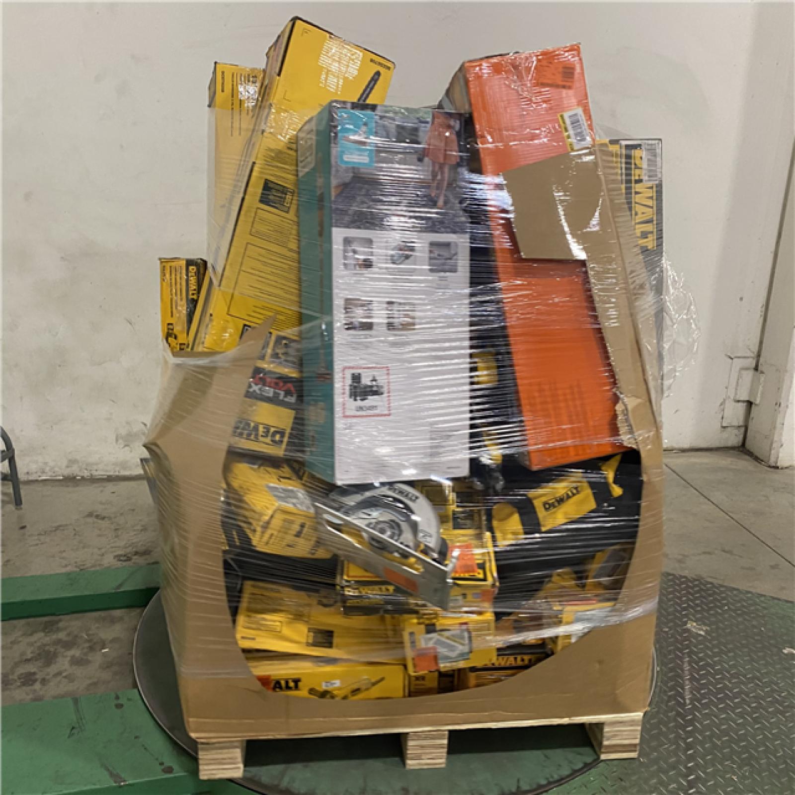 Dallas Location - As-Is DEWALT Tool Pallet