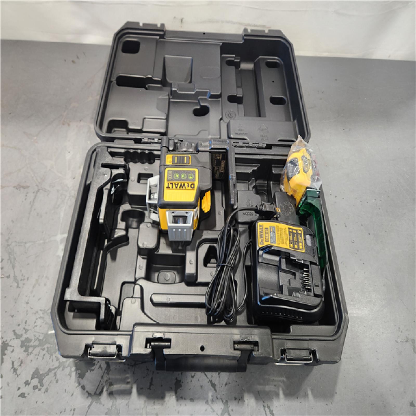 AS-IS- DEWALT 12V MAX Lithium-Ion 100 ft. Green Self-Leveling 3-Beam 360 Degree Laser Level with 2.0Ah Battery  Charger and Case