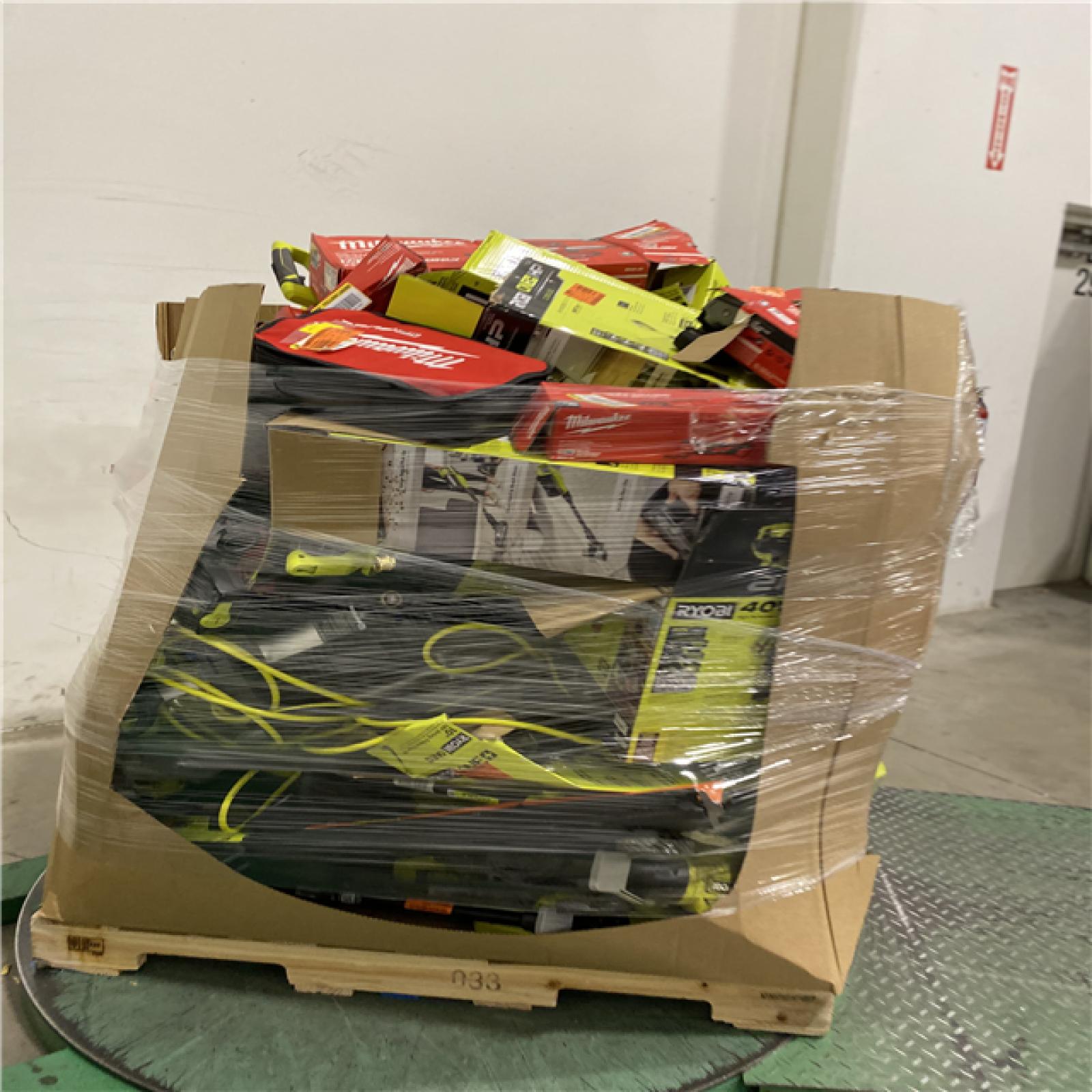 Dallas Location - As-Is Tool Pallet