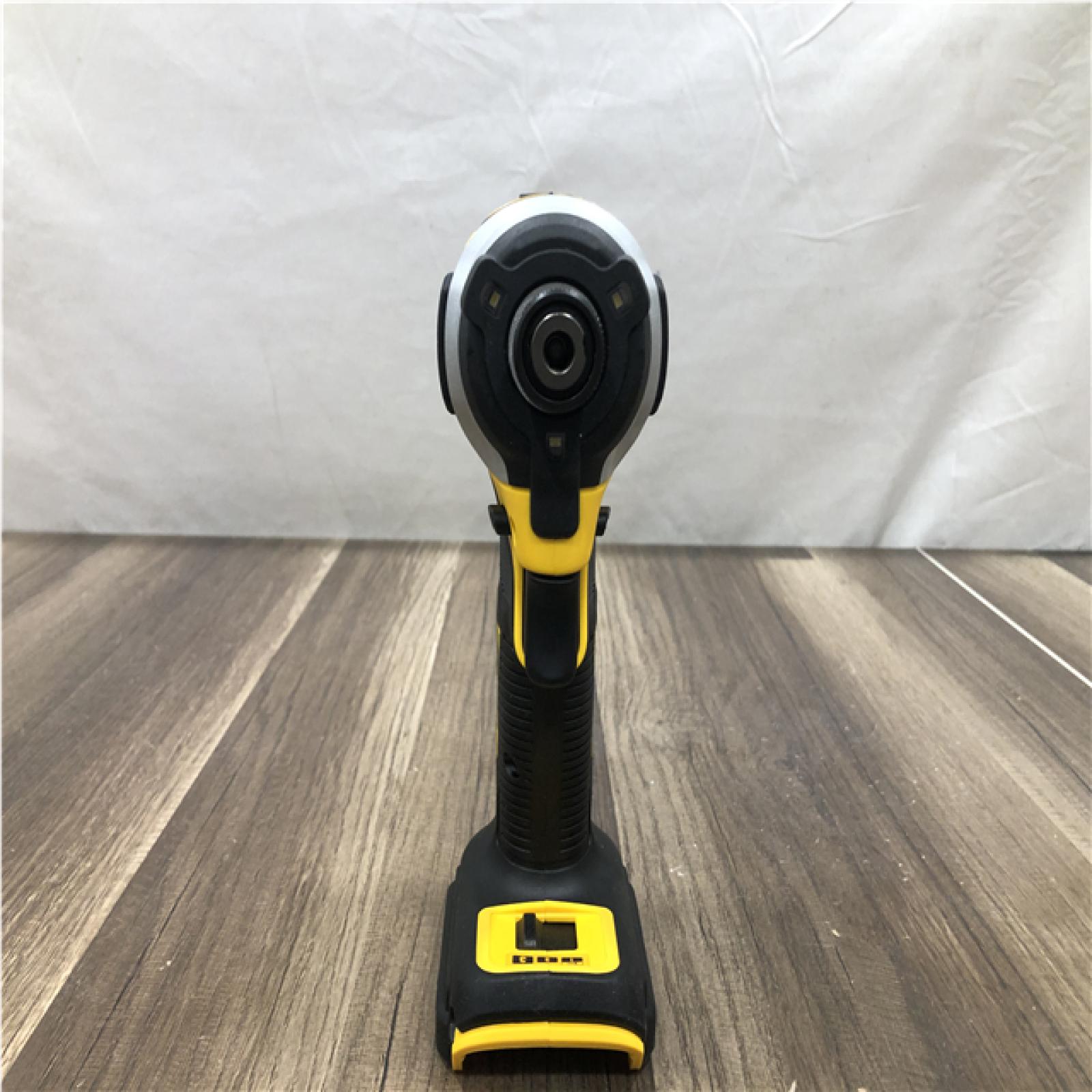 AS-IS DEWALT ATOMIC 20V MAX Lithium-Ion Cordless 1/4 in. Brushless Impact Driver Kit