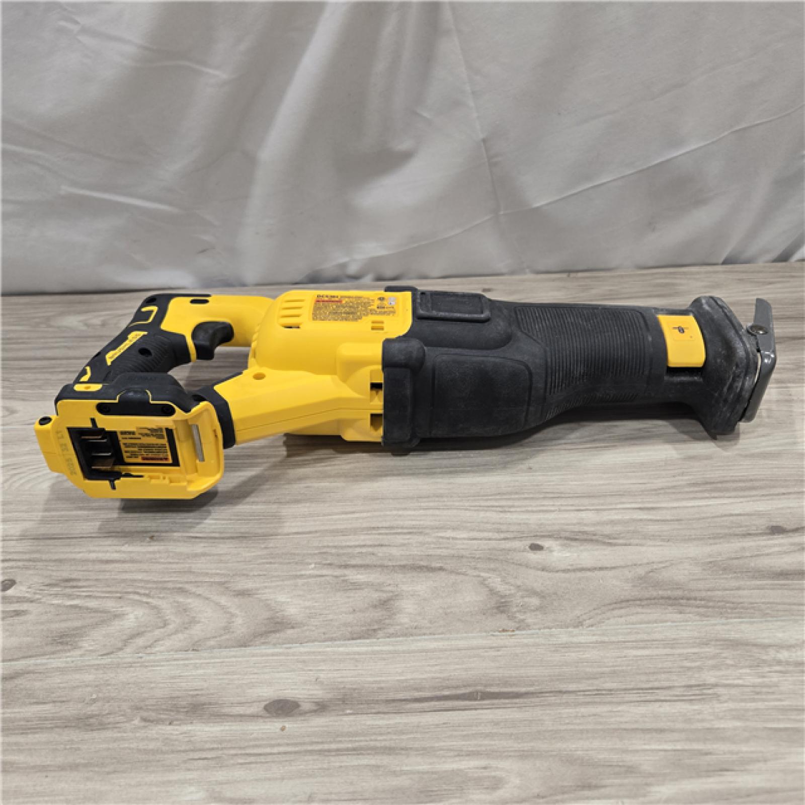 AS-IS DeWalt 20V MAX XR Cordless Reciprocating Saw (Tool-Only)