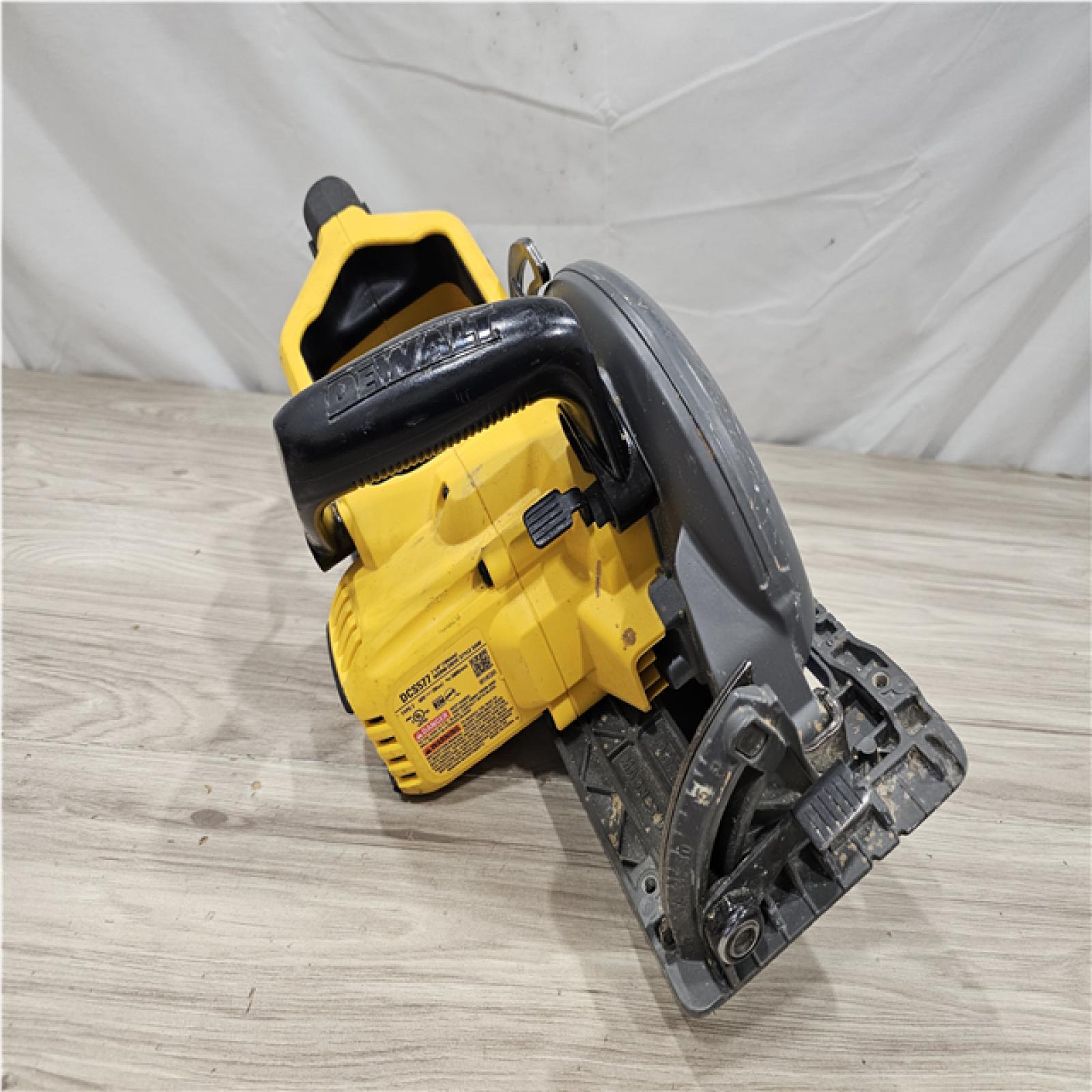 AS-IS DEWALT FLEXVOLT 60V MAX Cordless Brushless 7-1/4 in. Wormdrive Style Circular Saw (Tool Only)
