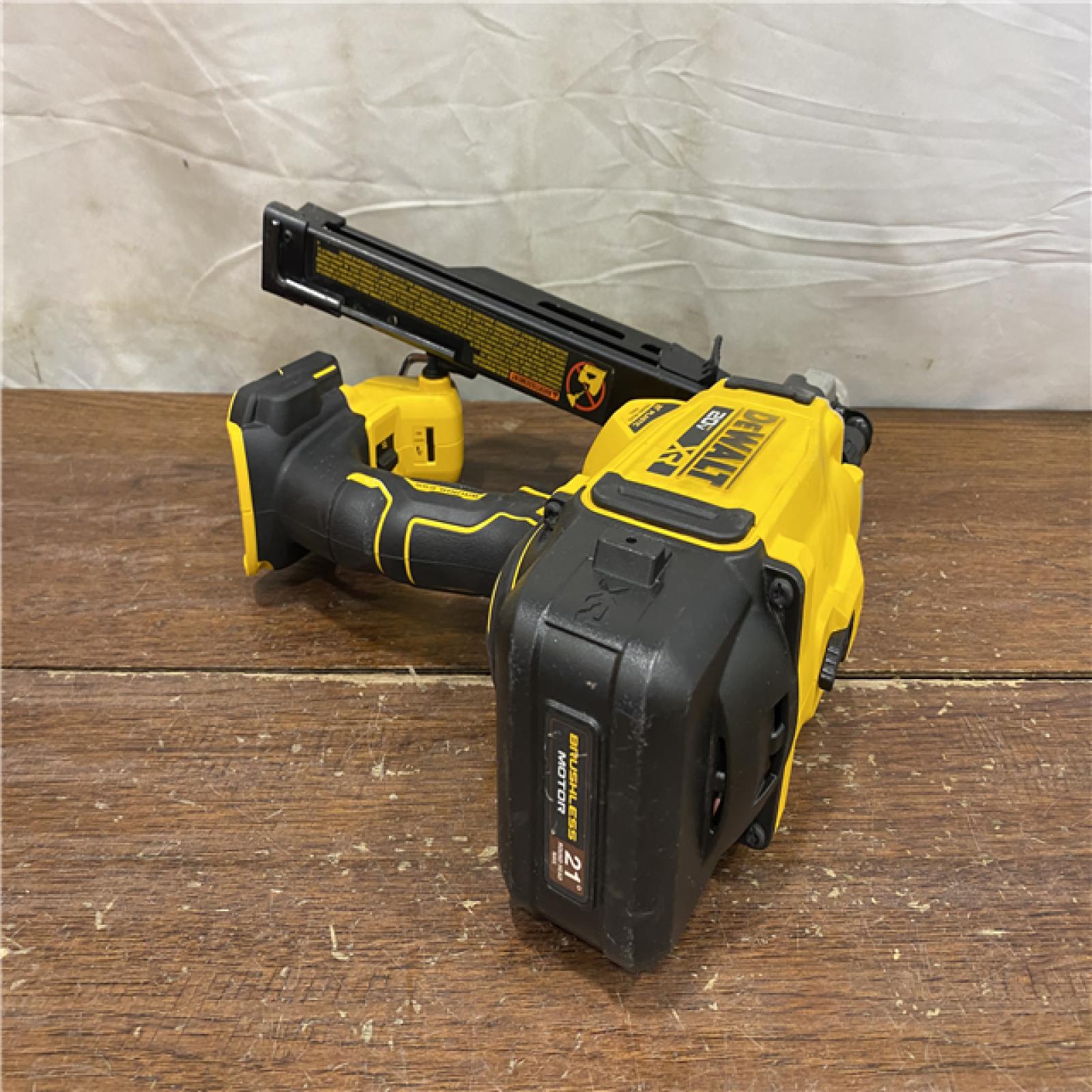AS-IS DEWALT 20-Volt 21° Cordless Framing Nailer (Tool-Only)