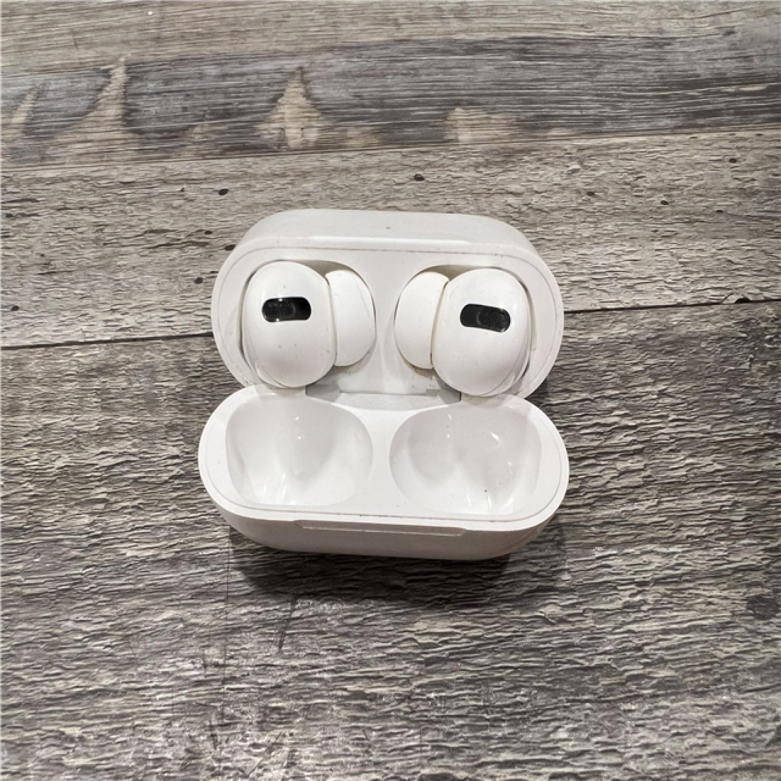 AS-IS AirPods Pro 1 And MagSafe Charging Case