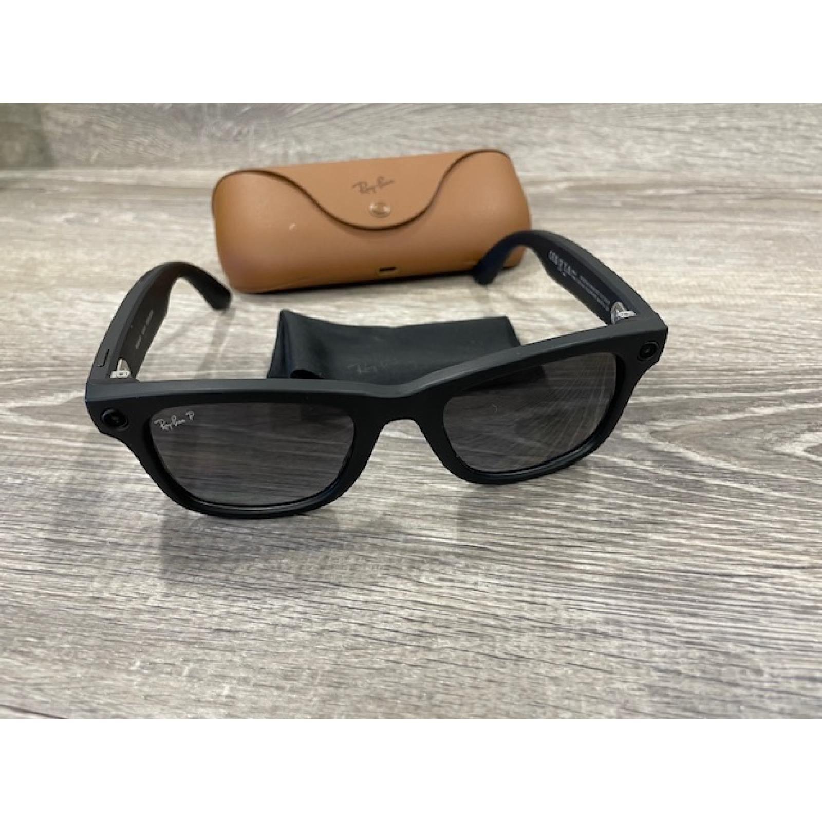 AS-IS  Ray-Ban Meta Wayfarer RW4008