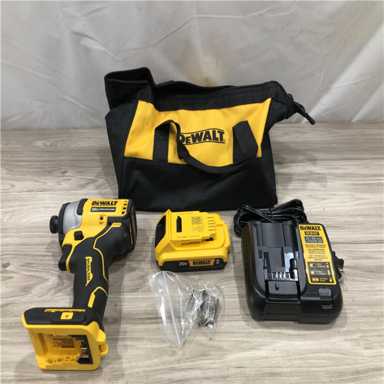 AS-IS DEWALT Atomic 20V Max Lithium-Ion Cordless Compact 1/4 in. Impact Driver Kit