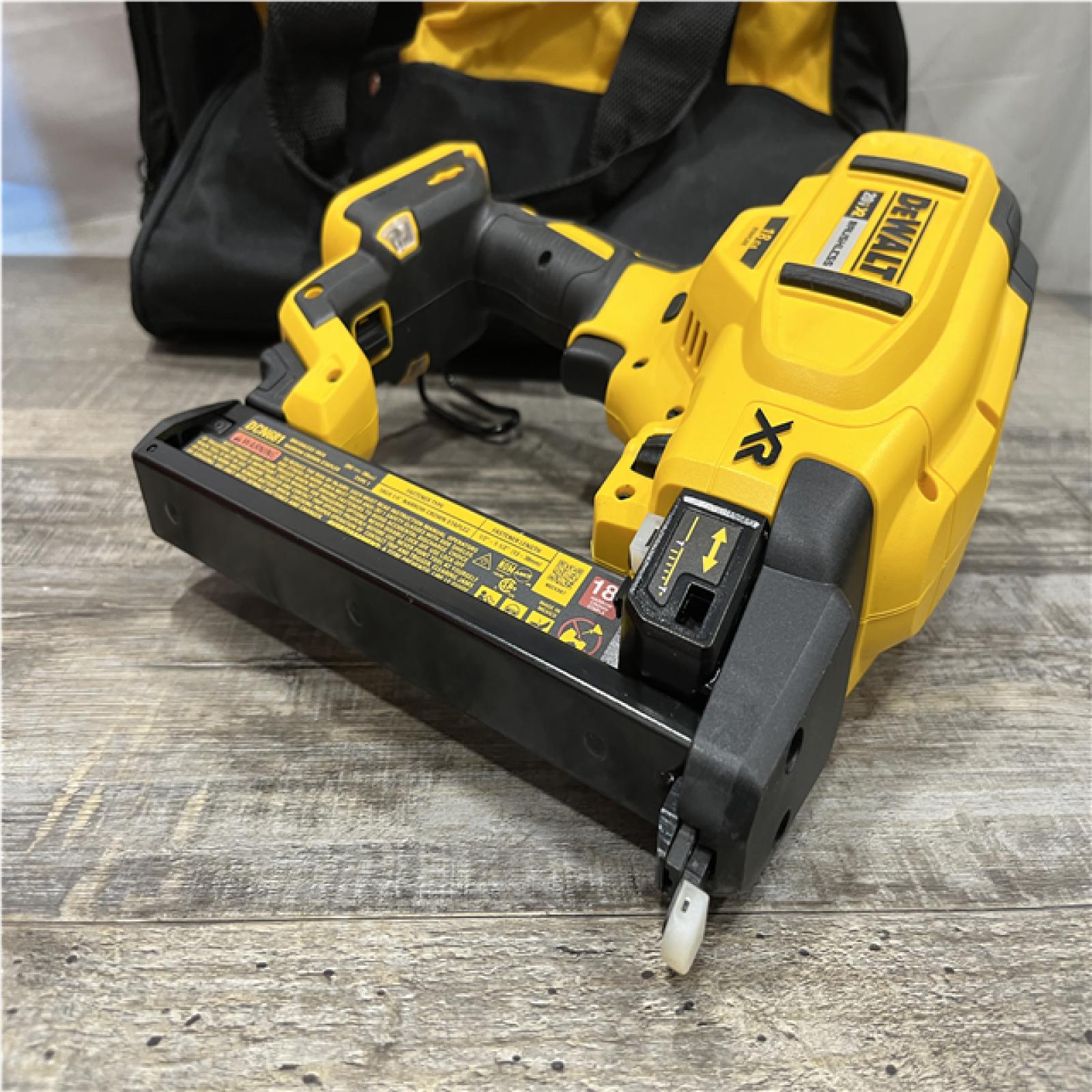 AS-IS DEWALT 20V MAX XR Lithium-Ion Cordless 18-Gauge Narrow Crown Stapler Kit