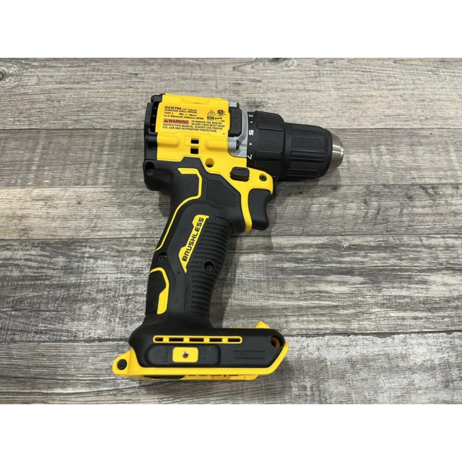 AS-IS DEWALT Atomic 20V Lithium-Ion Cordless Compact 1/2 in. Drill/Driver Kit