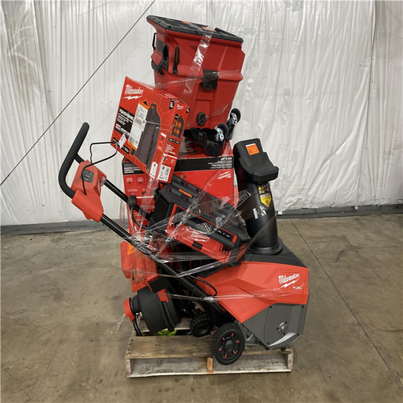 Houston Location AS IS - Tool Pallet