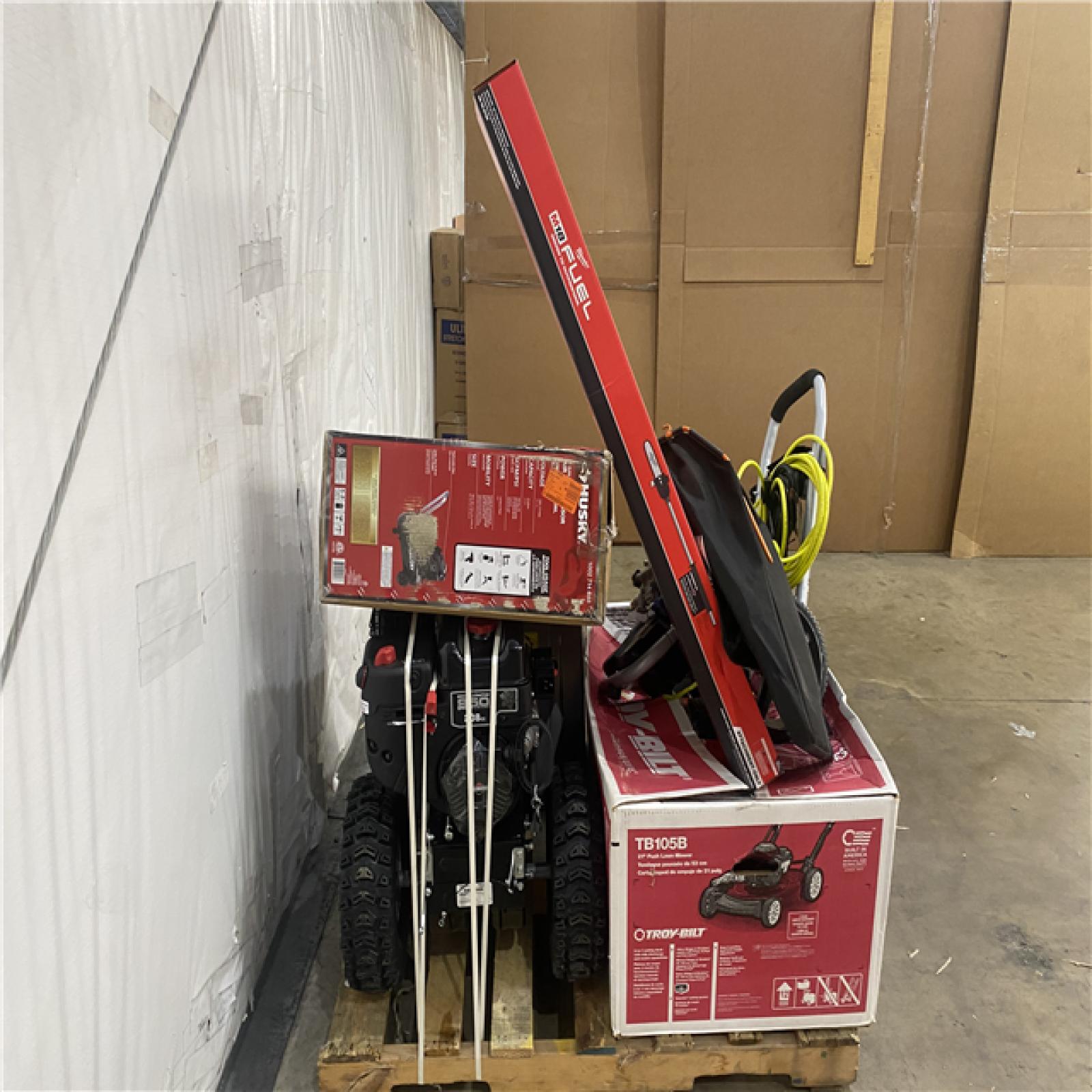 Houston Location AS IS - outdoor pallet