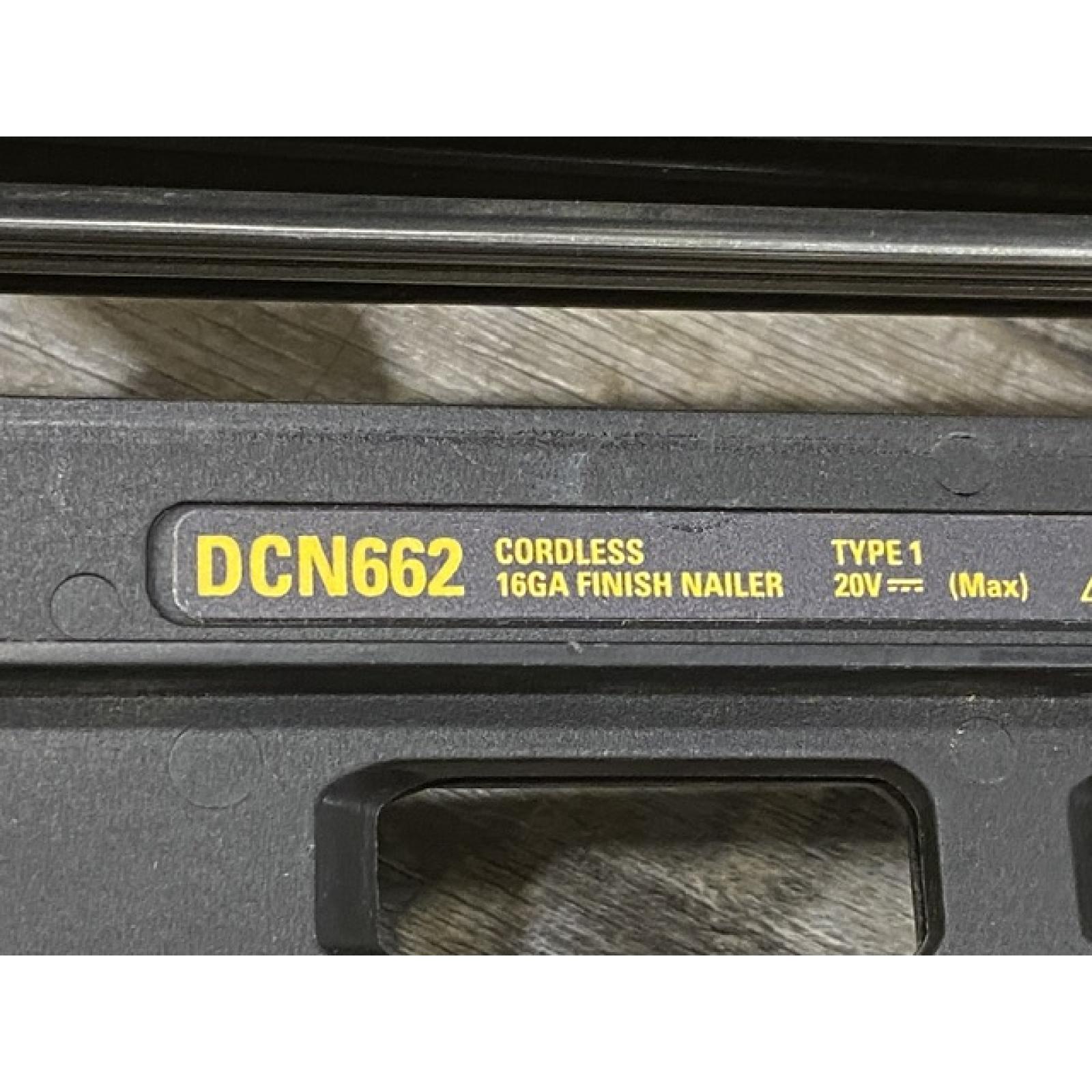 AS-IS DEWALT 20V MAX XR 16-Gauge Lithium-Ion Cordless Finish Nailer (Tool Only)