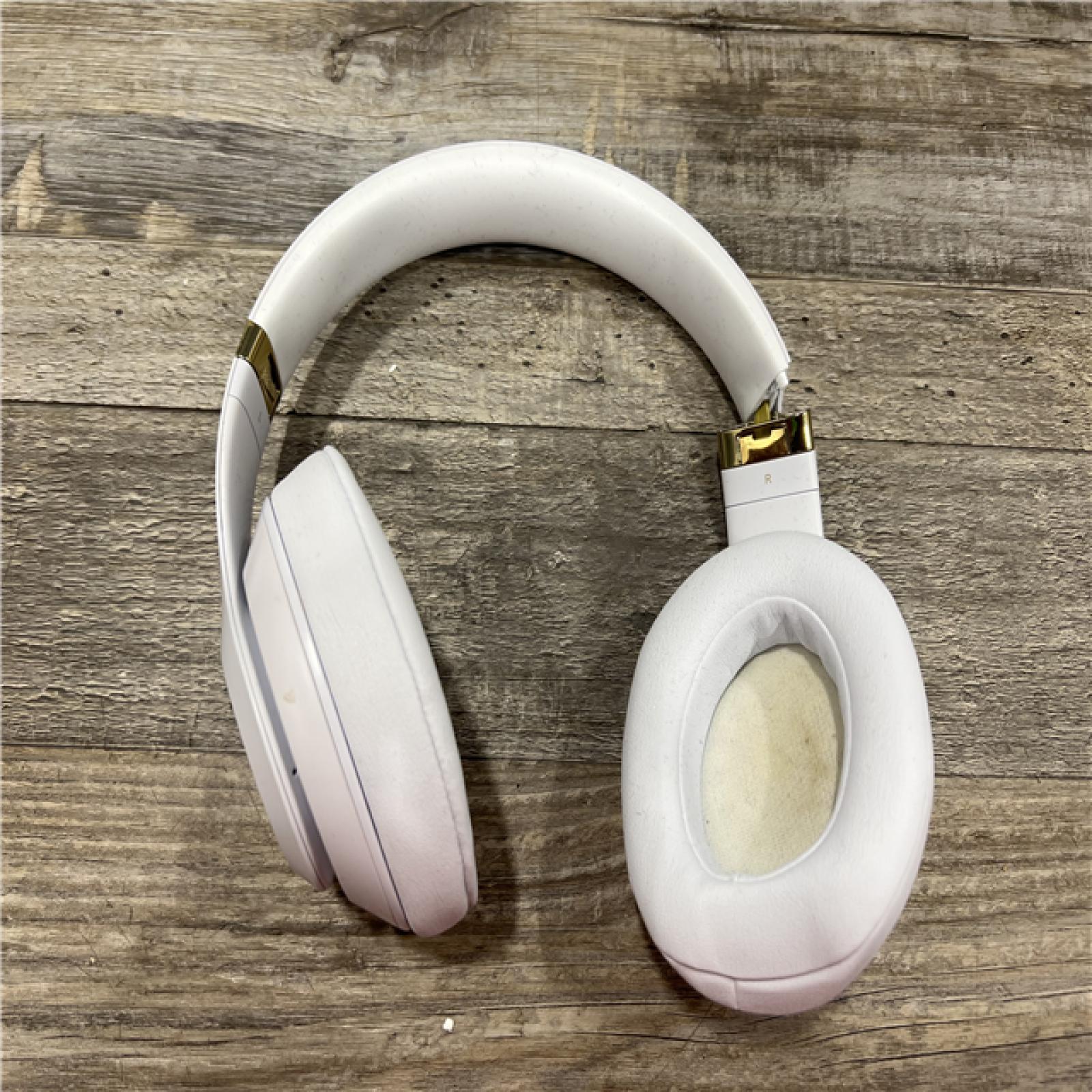 AS-IS Beats Studio3 Wireless Bluetooth Headphones - White