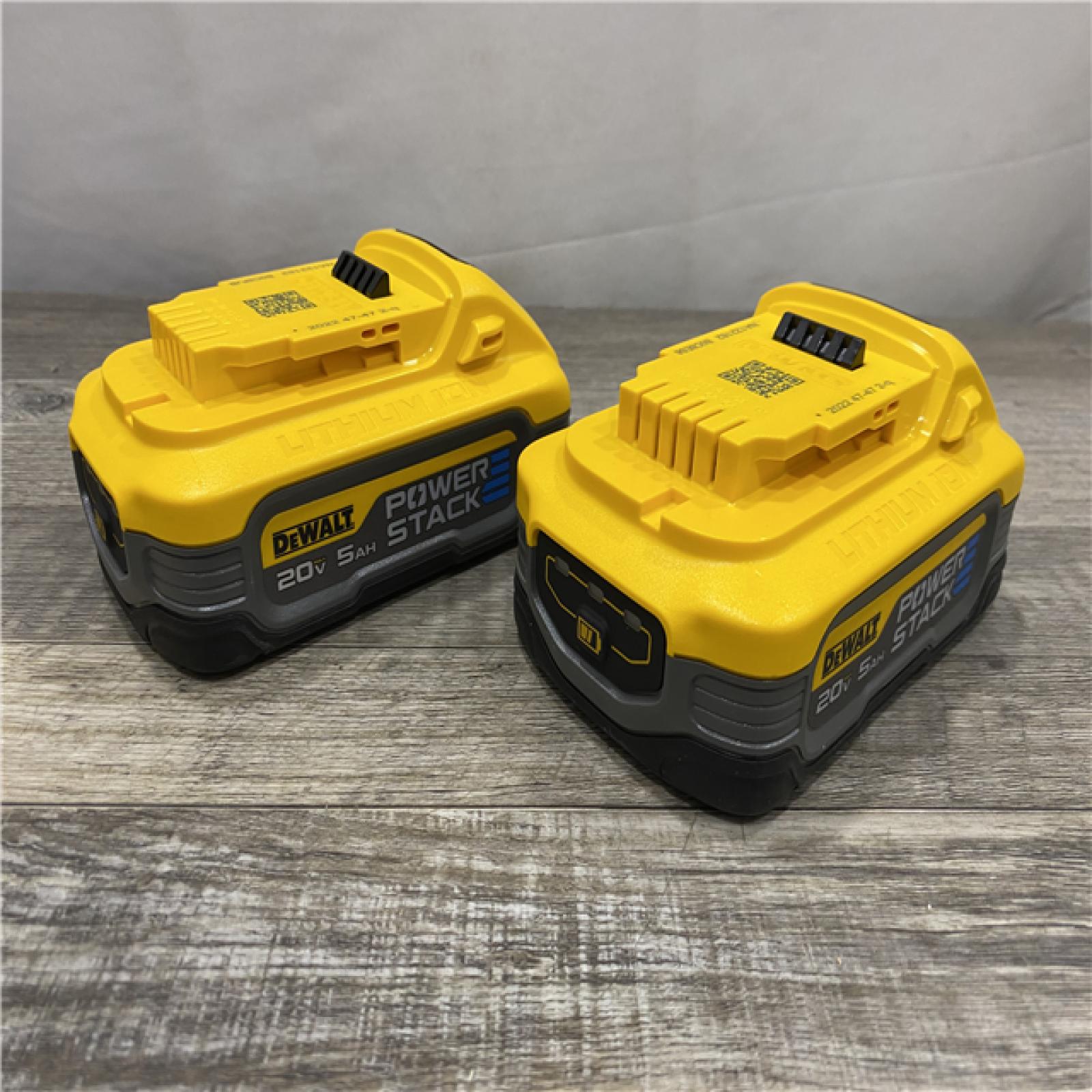 AS-IS DEWALT 20V MAX XR POWERSTACK Lithium-Ion 5.0Ah Battery (2 -Pack)