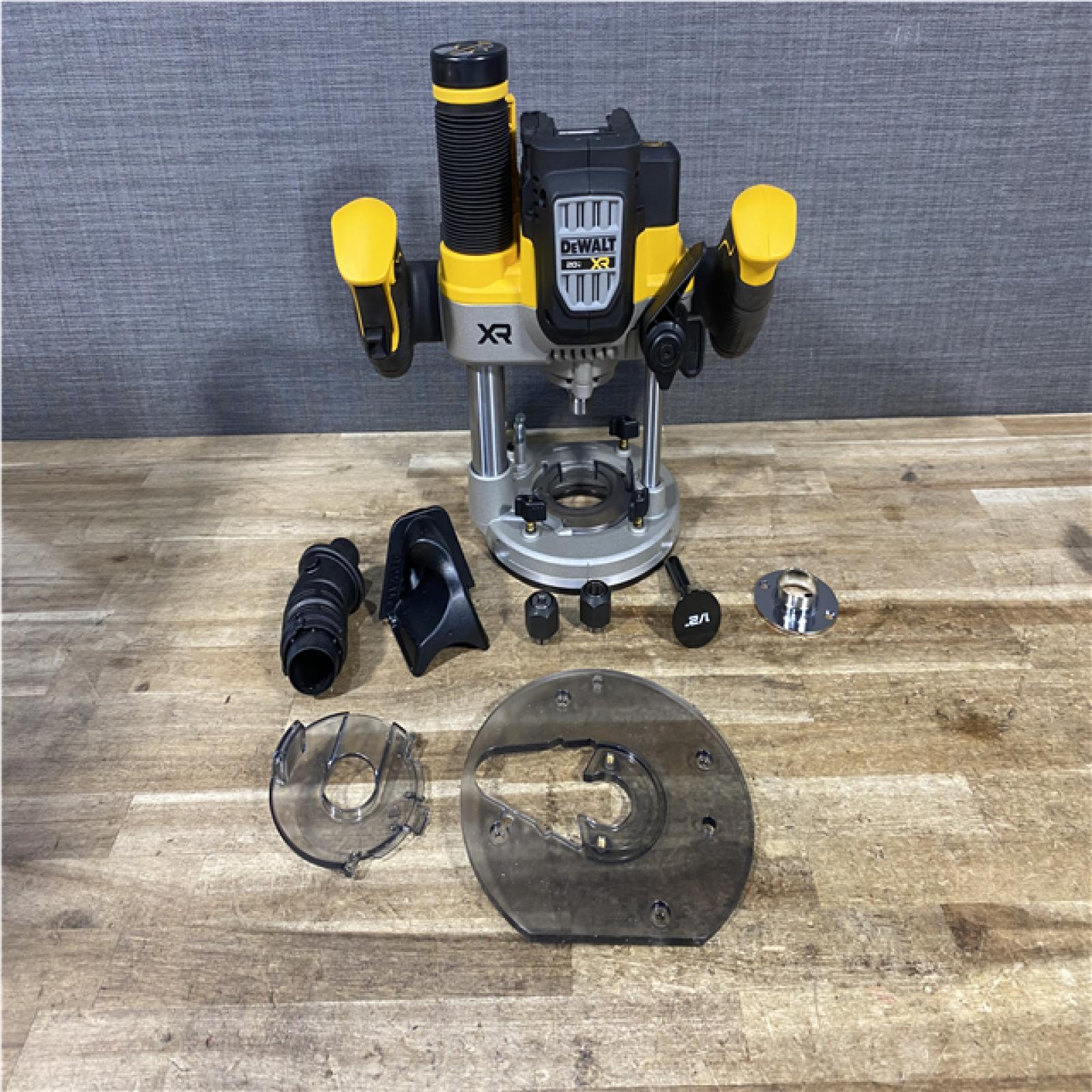 Houston Location AS-IS DEWALT 20V MAX XR 2-1/4 Peak HP Brushless Cordless Plunge Router (Tool Only)