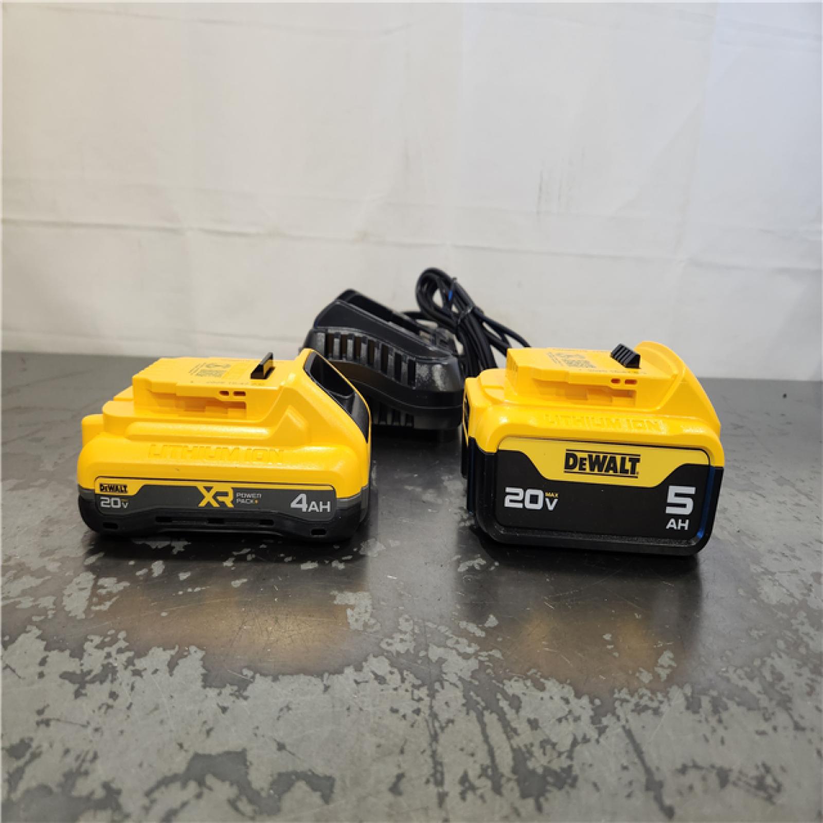 AS-IS- DEWALT 20V MAX Lithium-Ion Starter Kit