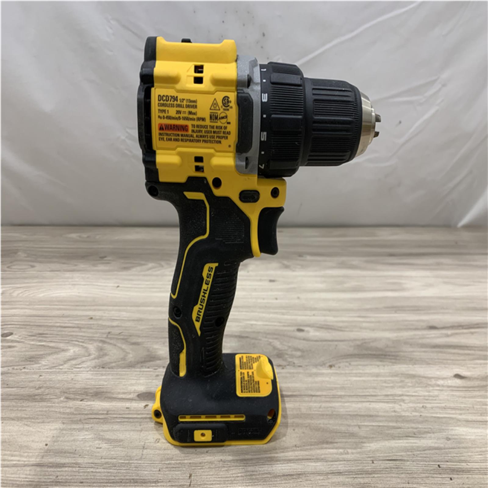 AS-IS DeWalt 20V MAX 1/2 in. Brushless Cordless Hammer Drill/Driver (Tool Only)