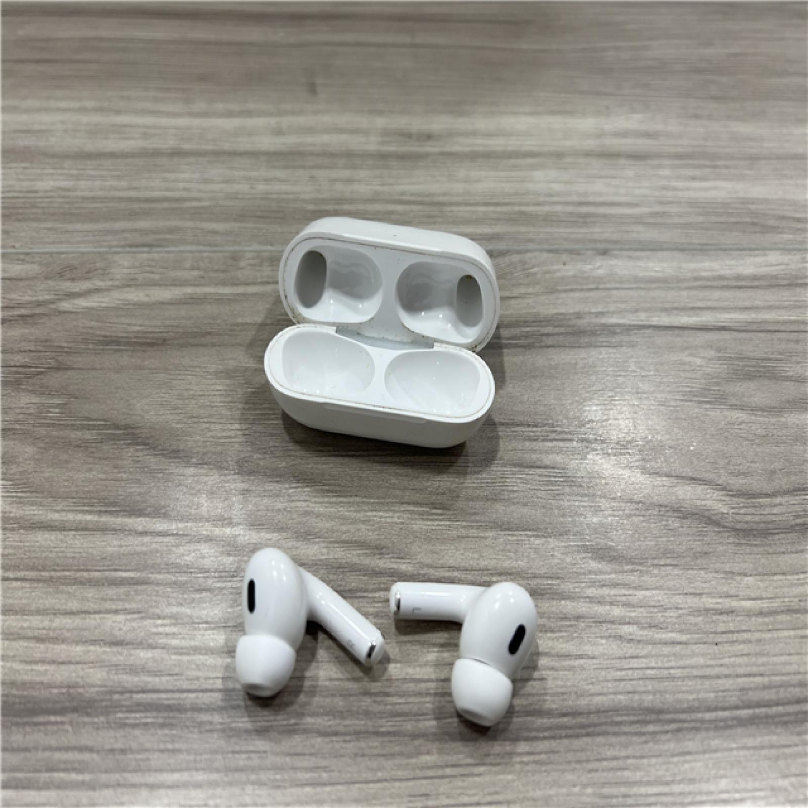AS-IS Apple AirPods Pro (2nd Generation) with the (Lightning version) MagSafe Charging Case