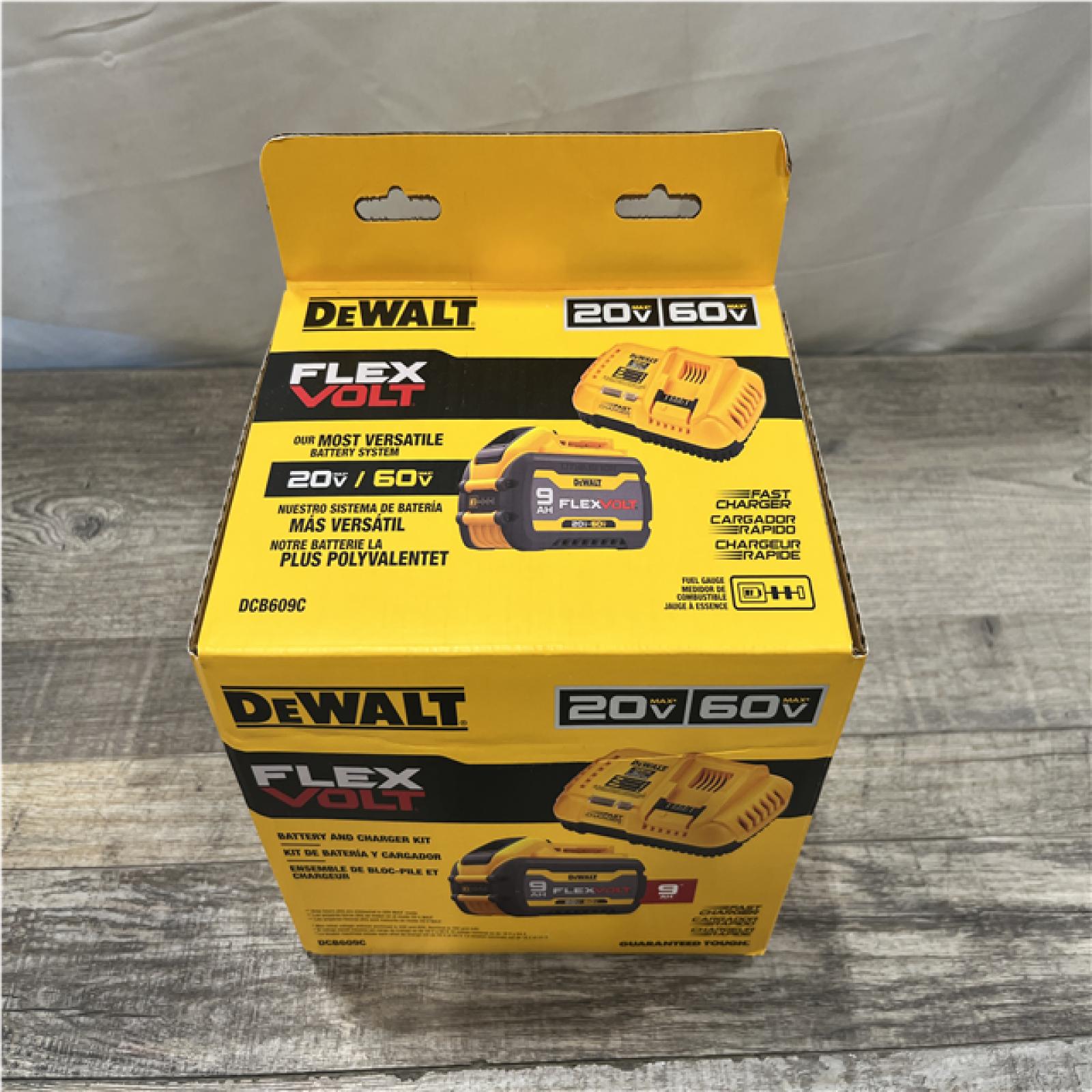 NEW - DEWALT 20V/60V MAX FLEXVOLT Lithium-Ion 9.0Ah Battery and Charger Starter Kit