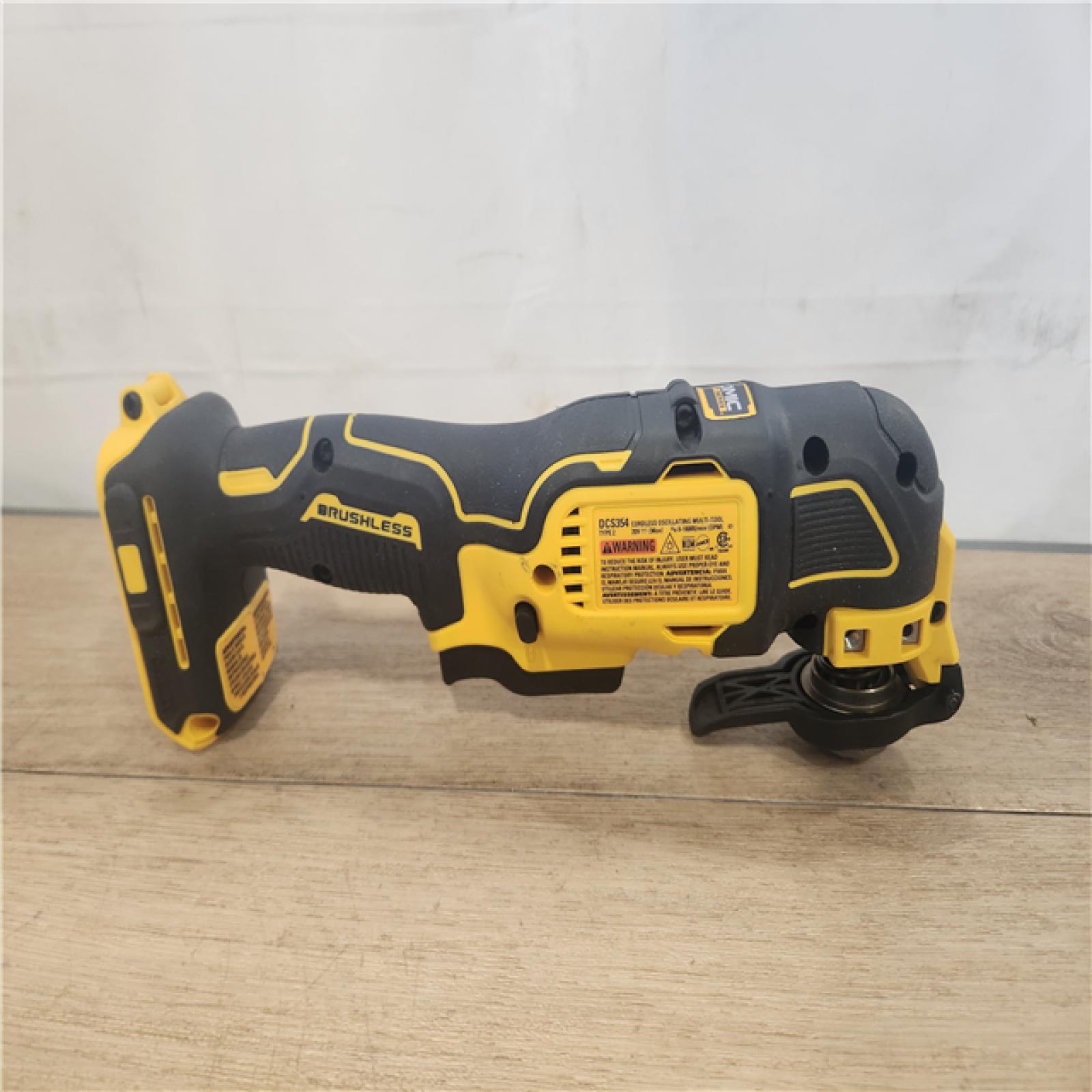 AS-IS- DEWALT ATOMIC 20V MAX* Oscillating Tool Cordless Oscillating Tool Only
