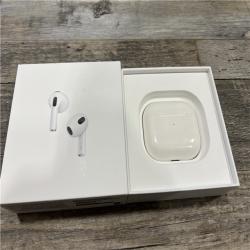AS-IS Apple - AirPods (3rd generation) with Lightning Charging Case - White