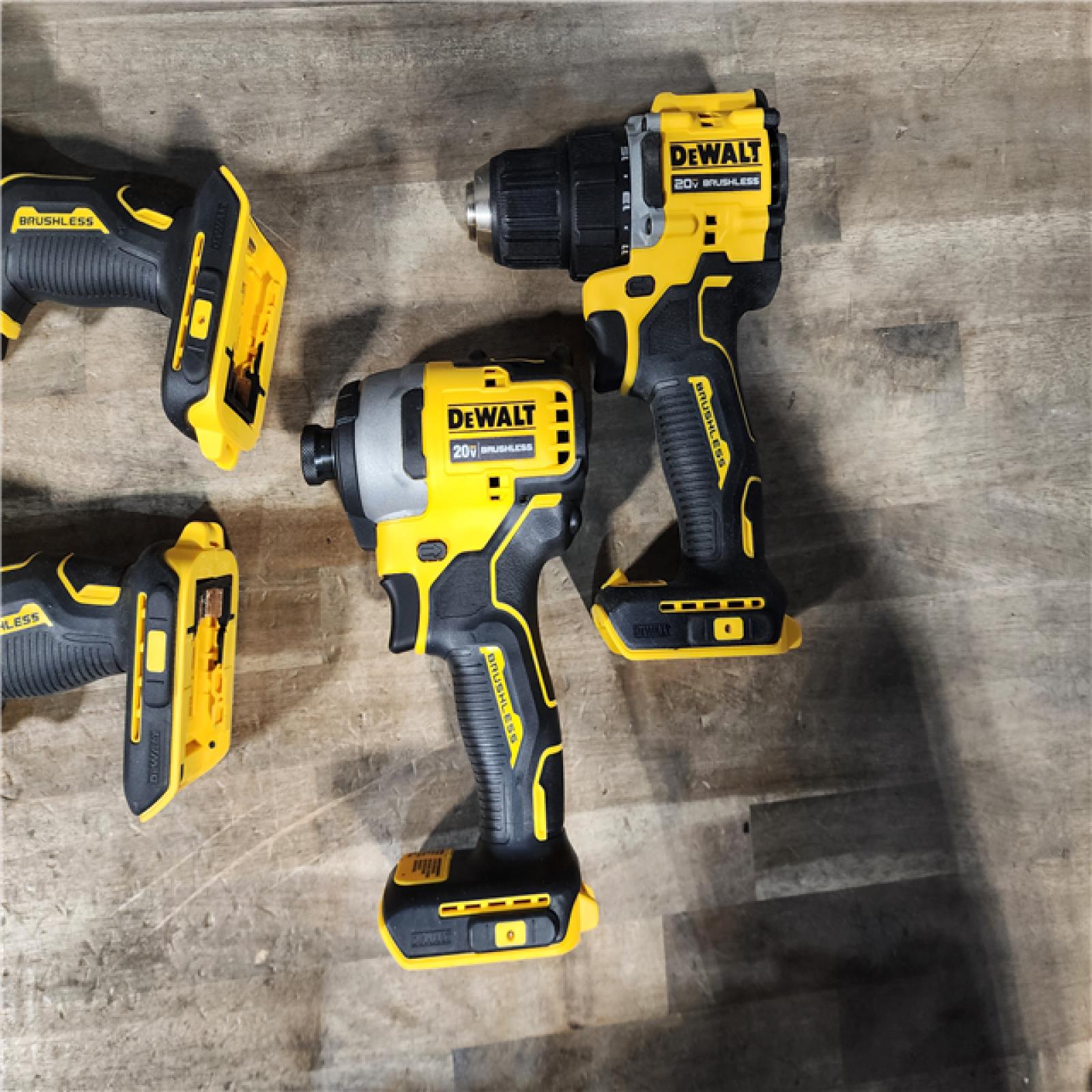 HOUSTON LOCATION - AS-IS DEWALT 4 TOOL COMBO KIT W/ (2) BATTERY & CHARGER