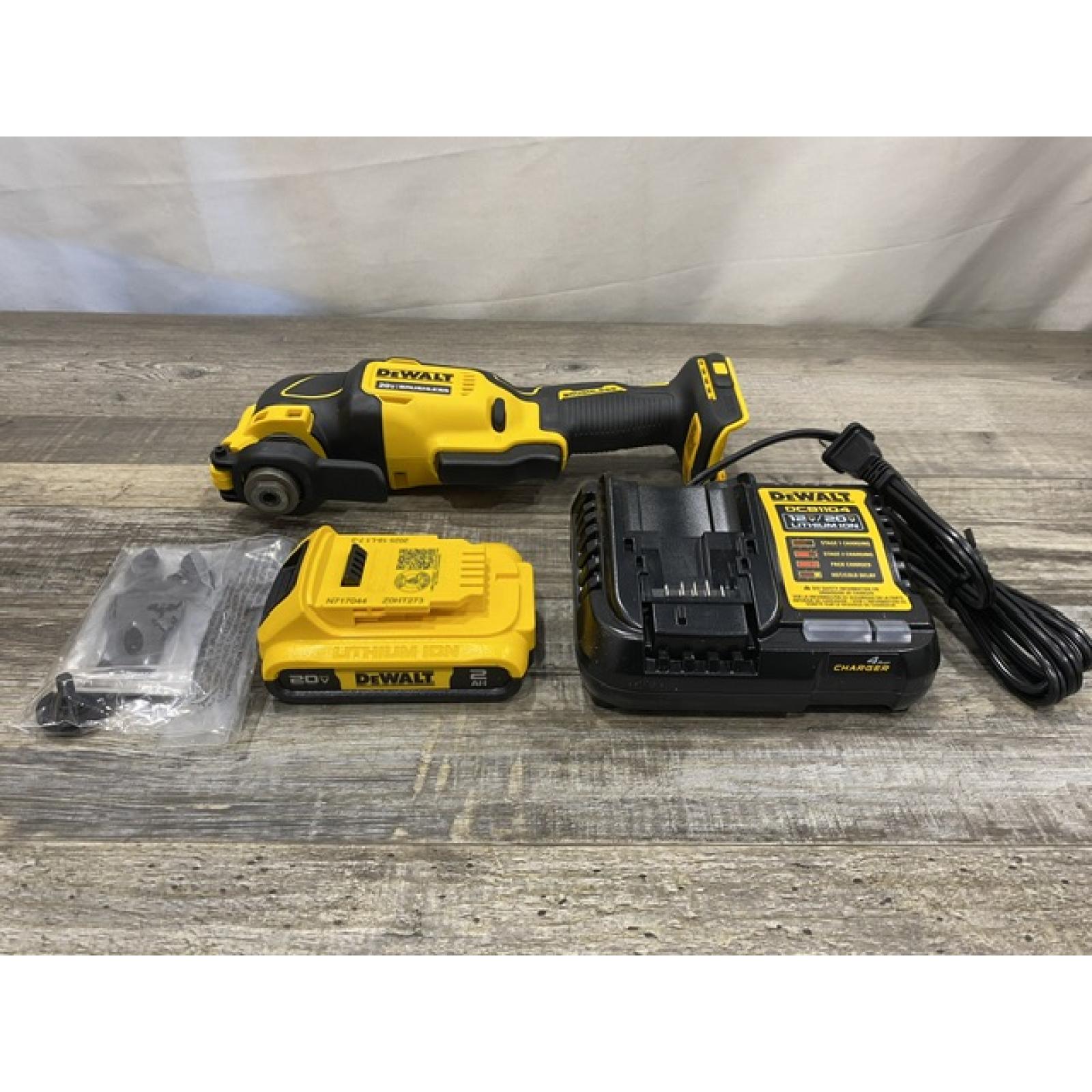 AS-IS DEWALT ATOMIC 20V MAX Cordless Brushless Oscillating Multi Tool Kit